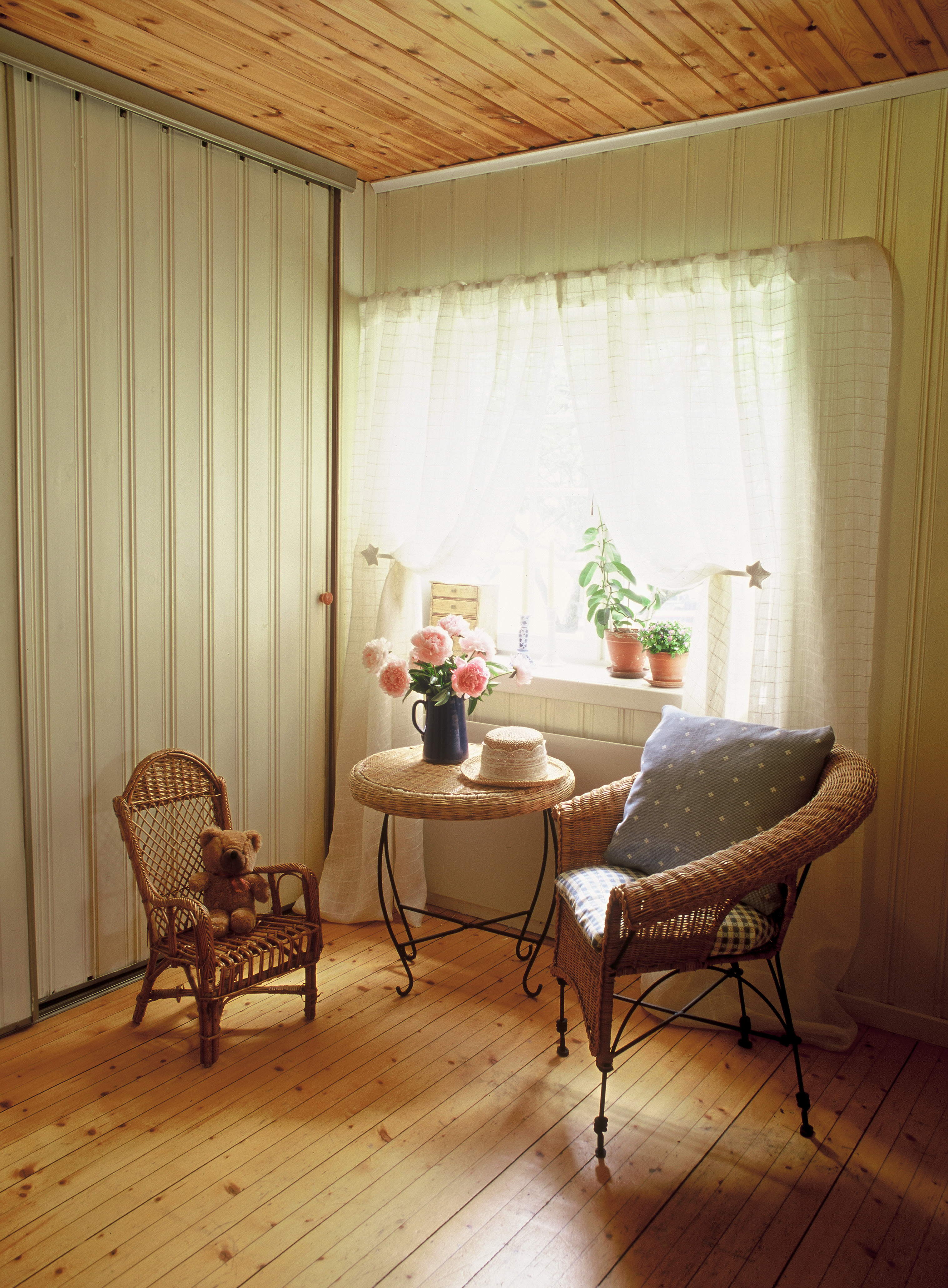 Kvistlakk på gammel maling