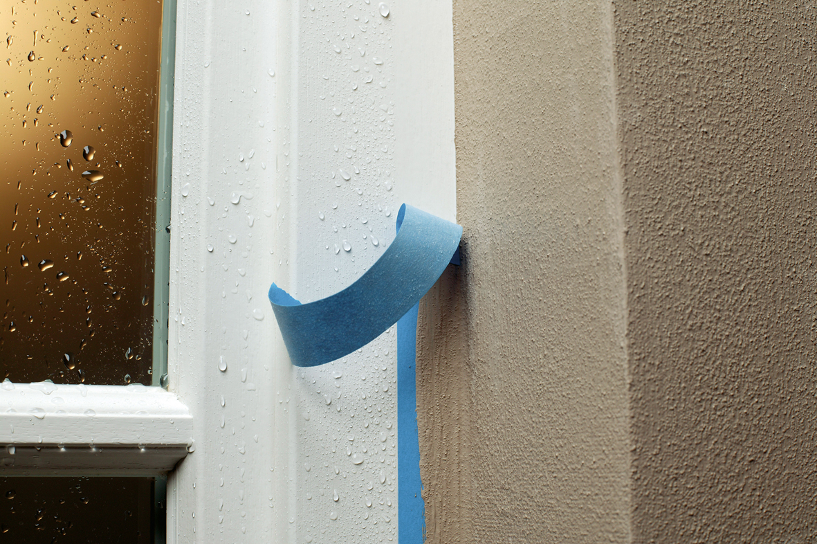 Teip som festes på steder med sterk soleksponering kan lett 