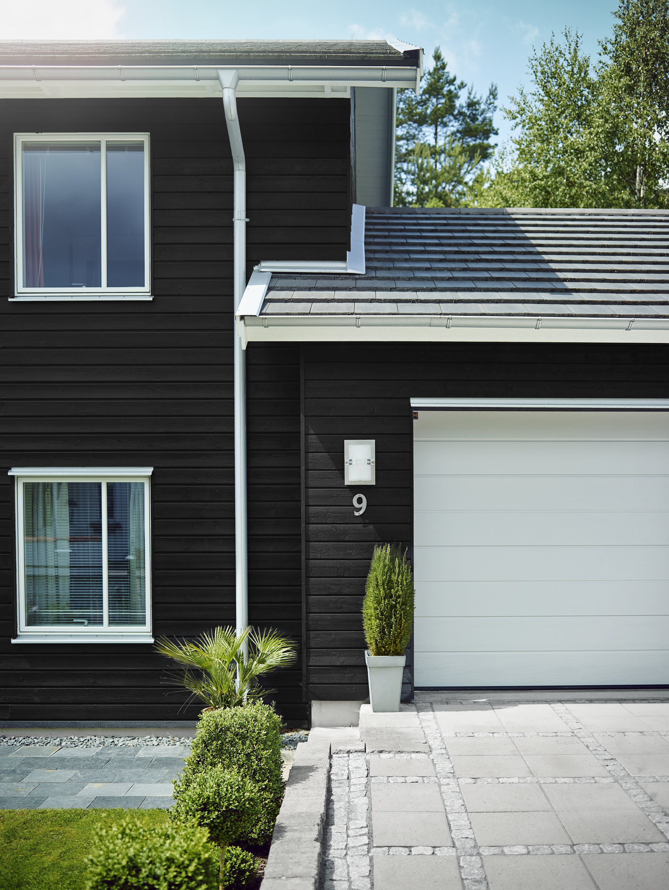 Overflaten blir robust og holdbar, og t&aring;ler godt &aring; vaskes p&aring;.