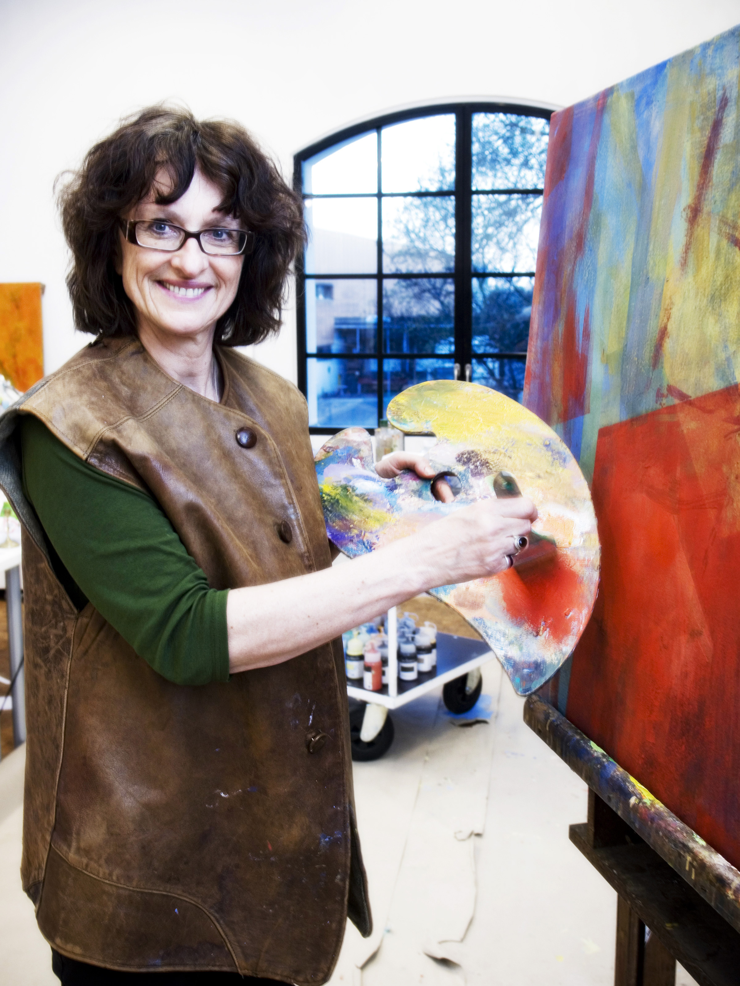 Mette l'Orange er billedkunstner og sivilarkitekt, ansatt ved Kunsthøyskolen i Bergen.