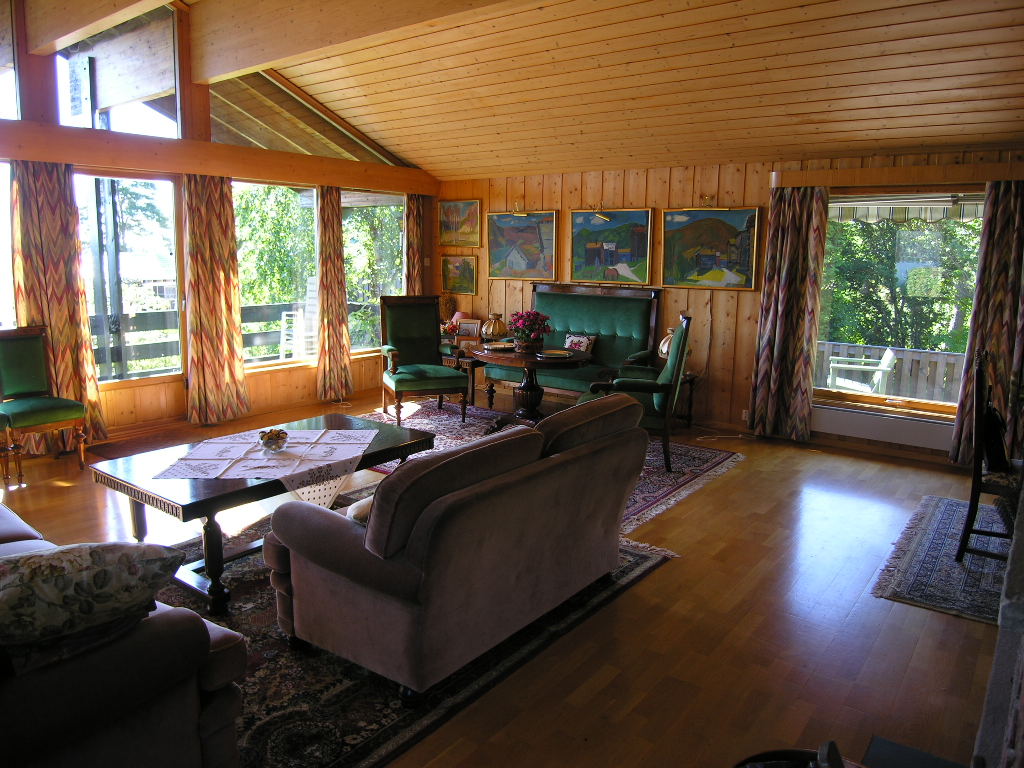 Trehvite vinduer, listverk, tak