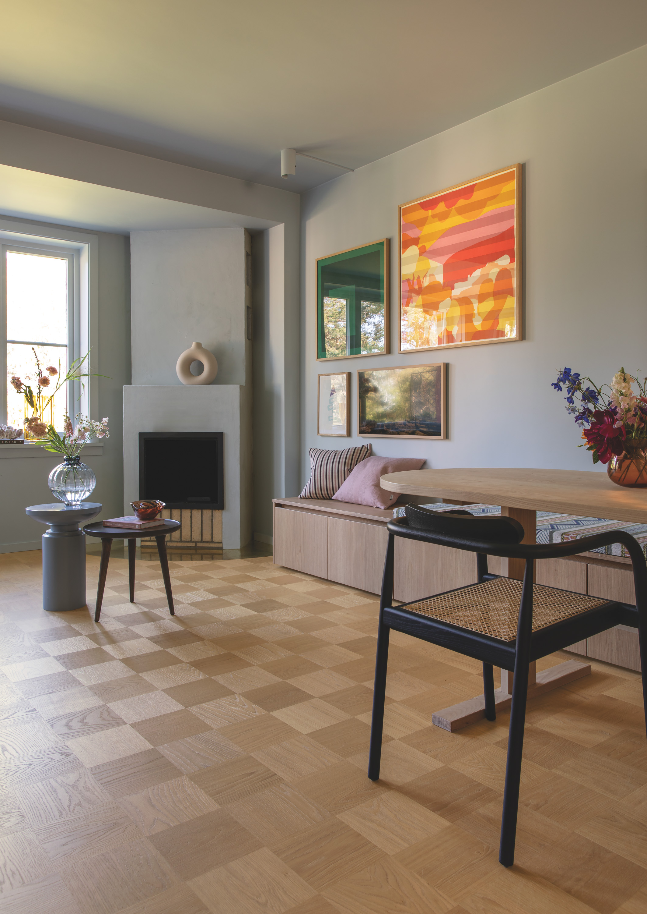 parkettgulv i sjakkmønster 