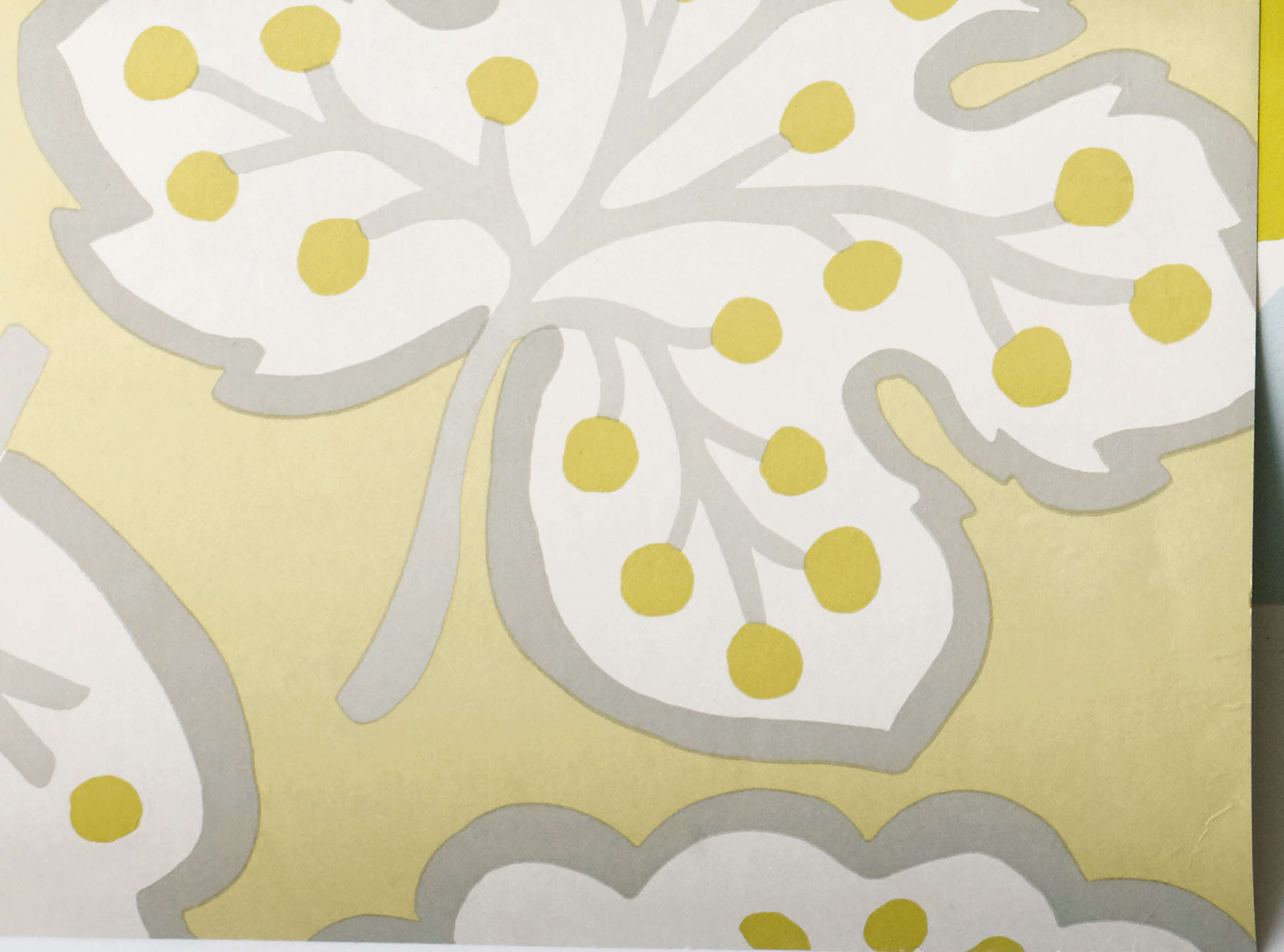 Fugler, blader og retro - det blir en rolig mønstermiks når fargene og overflatene er relativt like.