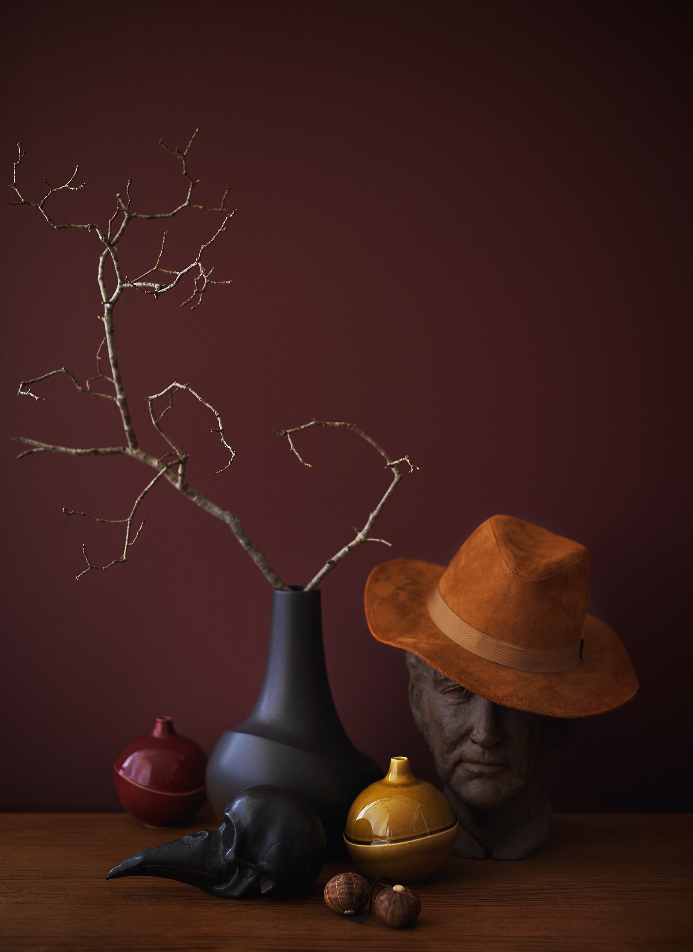 Dyp burgunder veggfarge