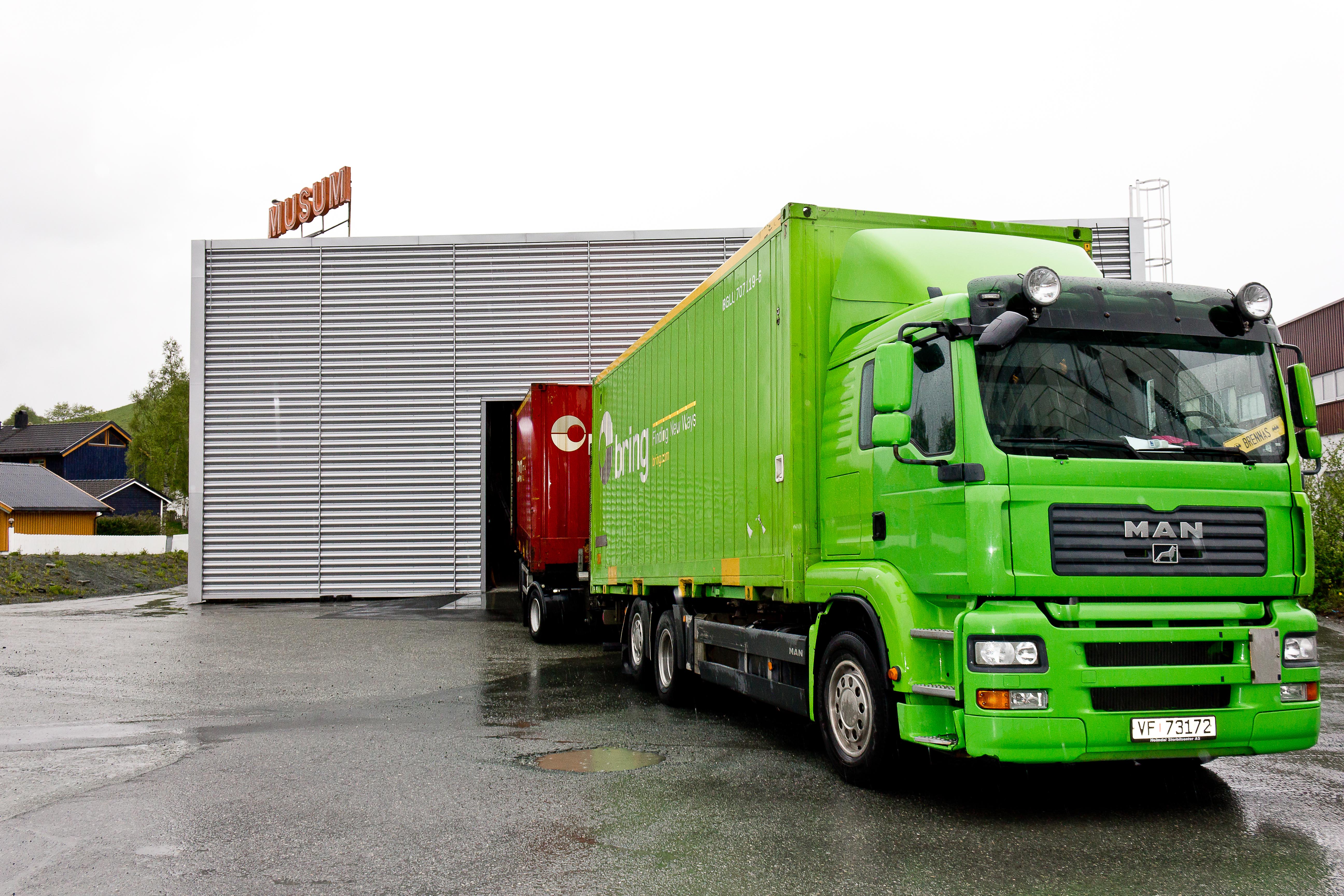 Midt i Norge er en bra plassering for import og videre distribusjon av varer.