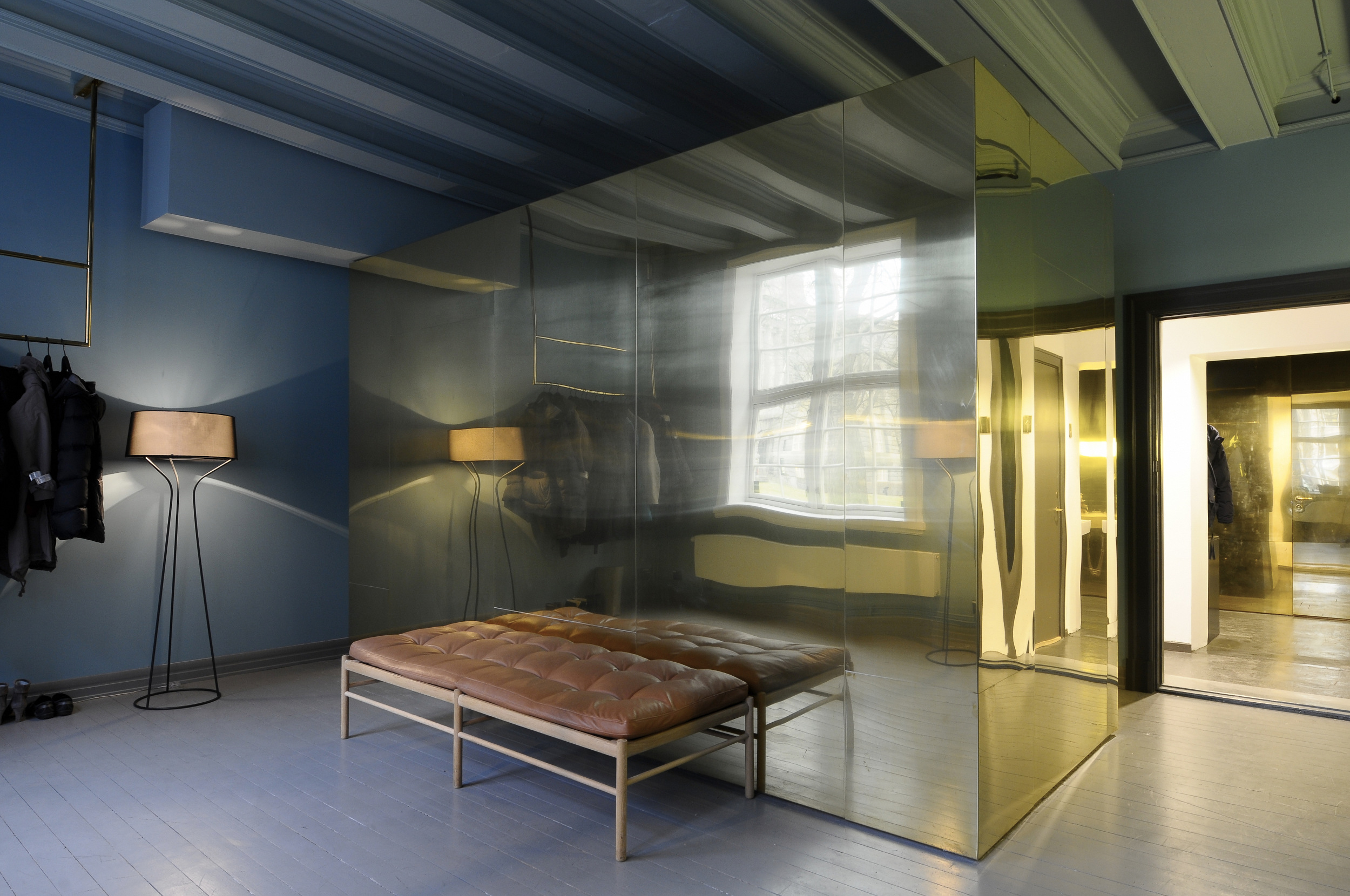 Mer enn sort/hvitt i norsk interiørarkitektur