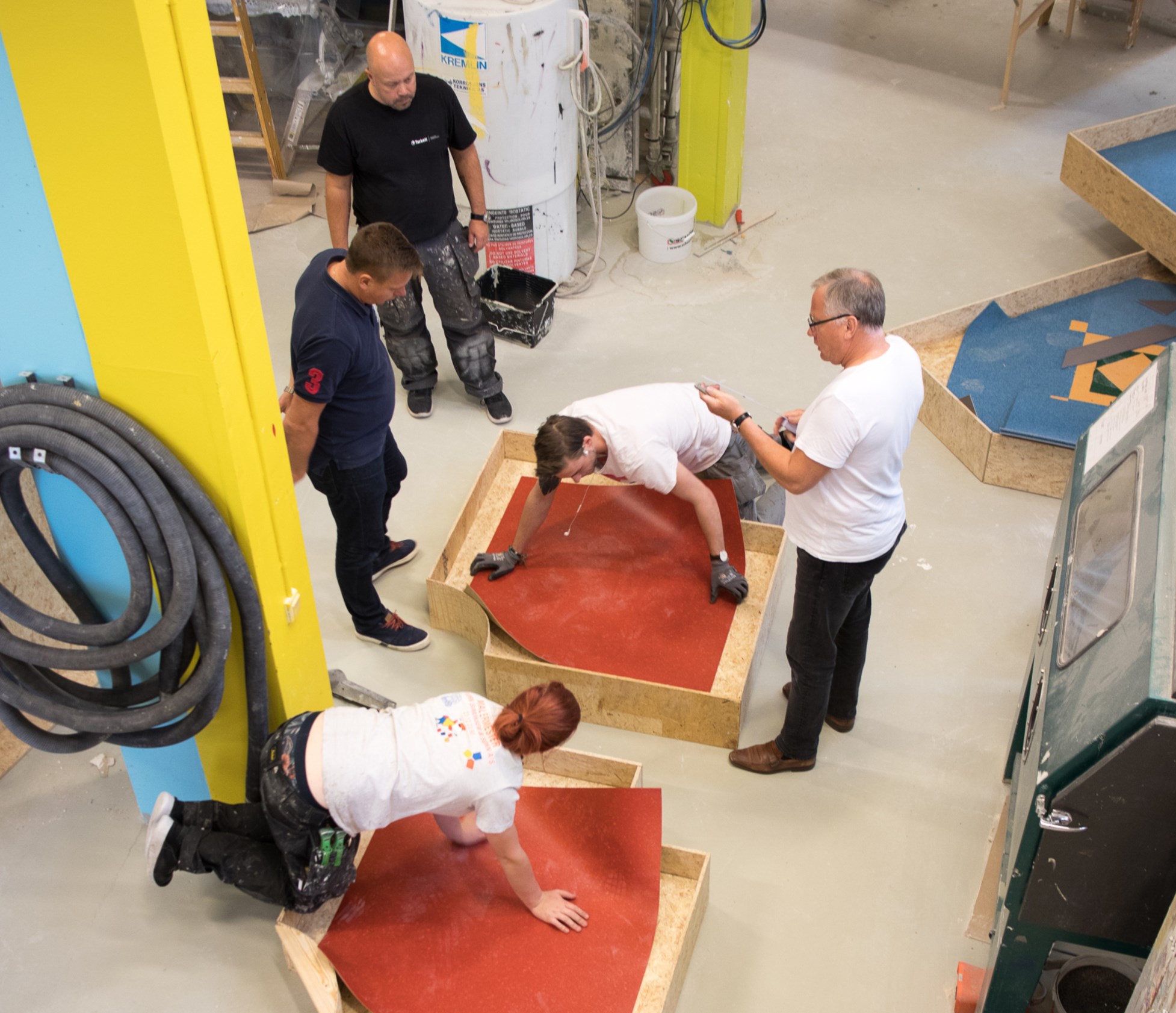 Trener til NM i gulvlegging