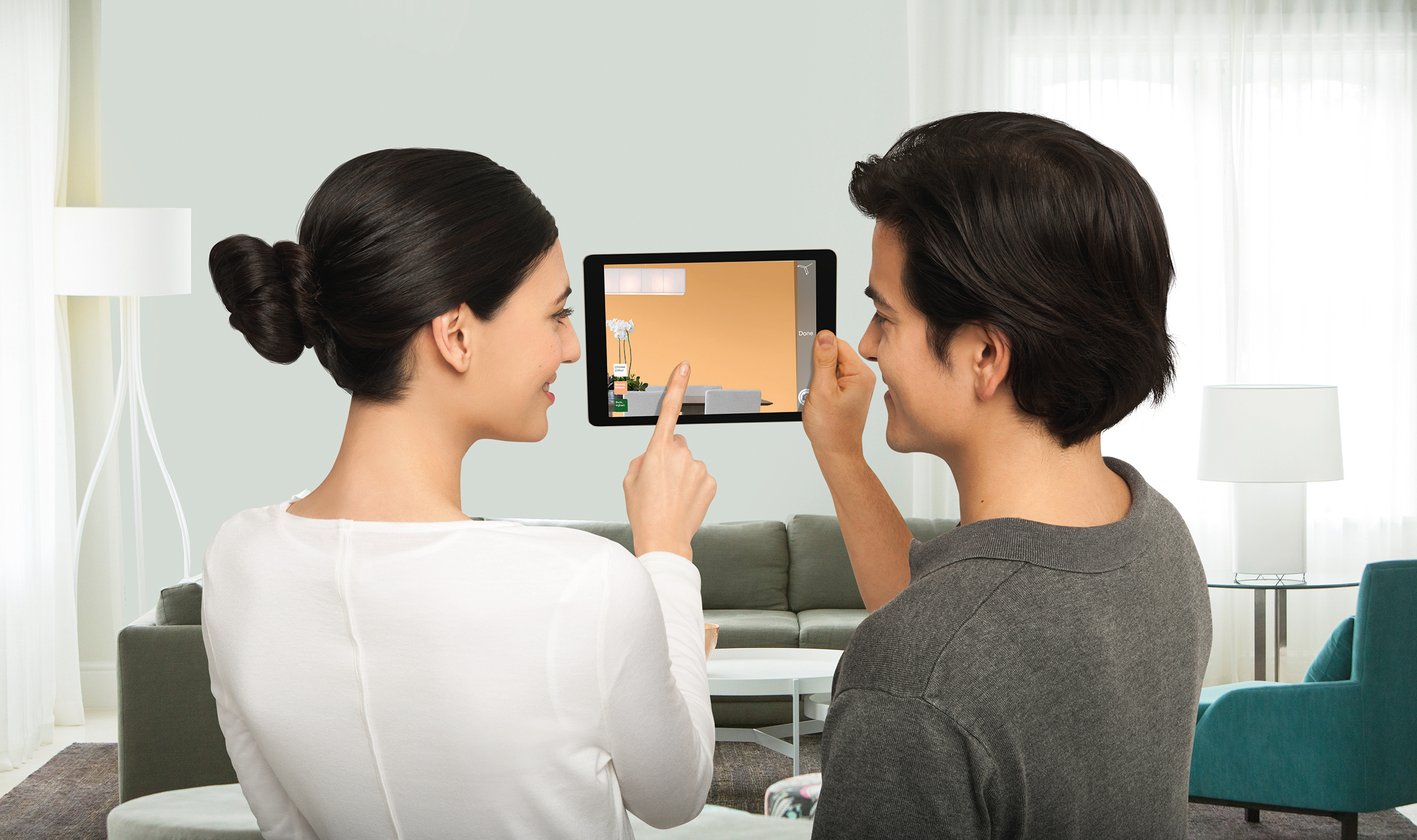 Per Nimér, designsjef hos Nordsjö, tror ny teknologi kan bidra til at vi tør å prøve litt flere farger i boligen.