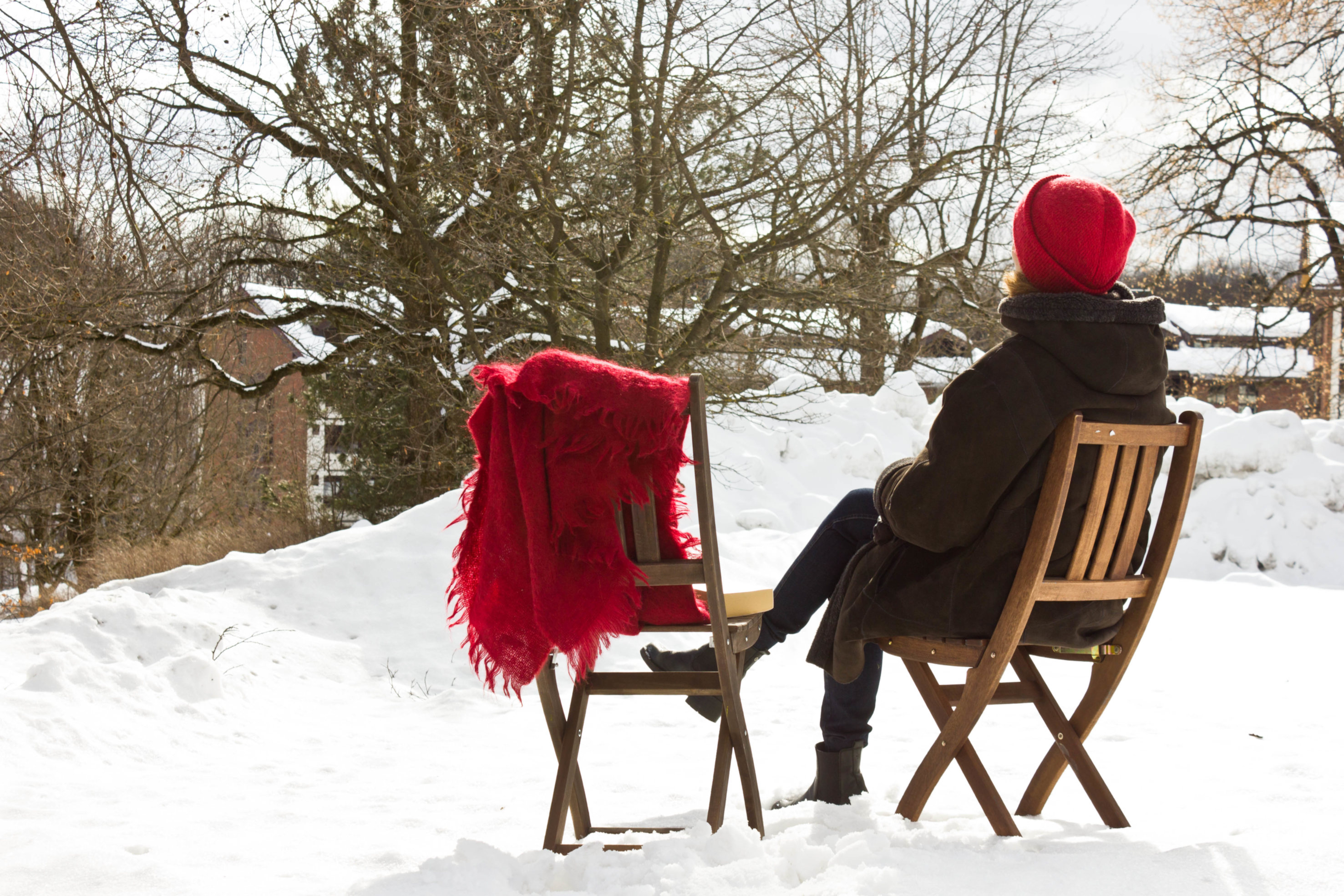 Gi hagemøblene pleie og olje før du setter de ut