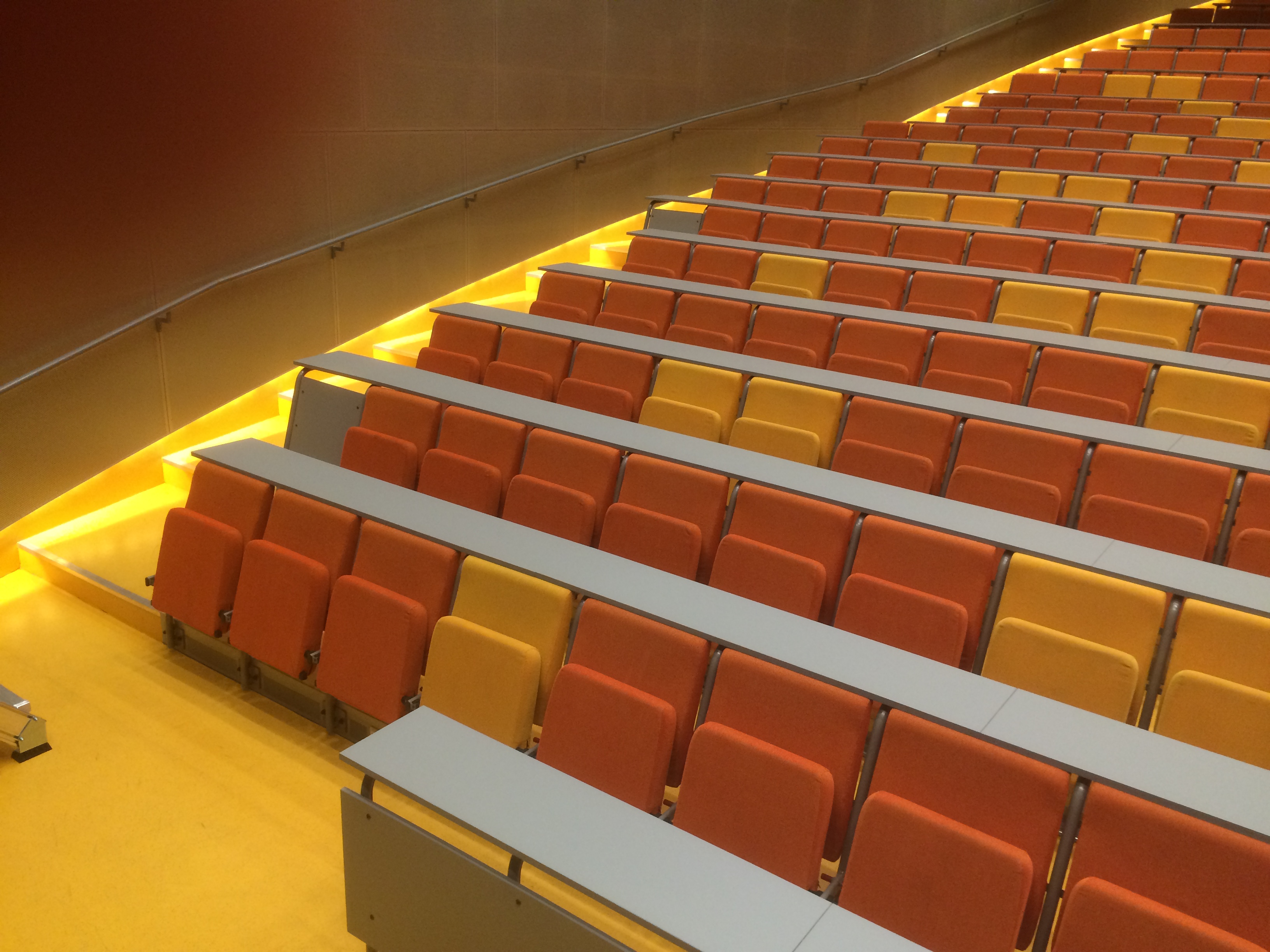 Arkitekter elsker oransje, men hva med &aring; myke opp paletten med farger fra naturen?