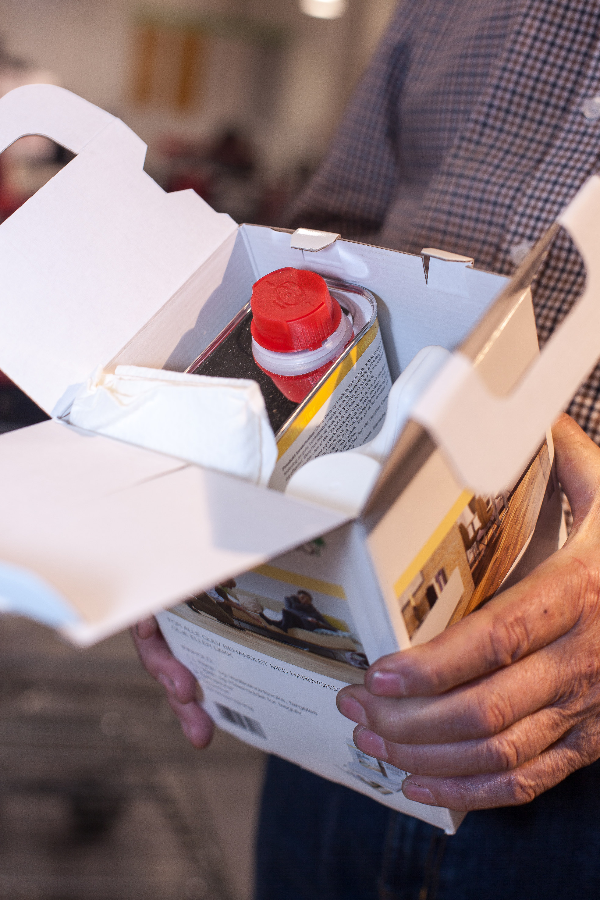 Osmo har tatt frem egnede vedlikeholdspakker med alt som trengs for &aring; holde flaten i god stand.