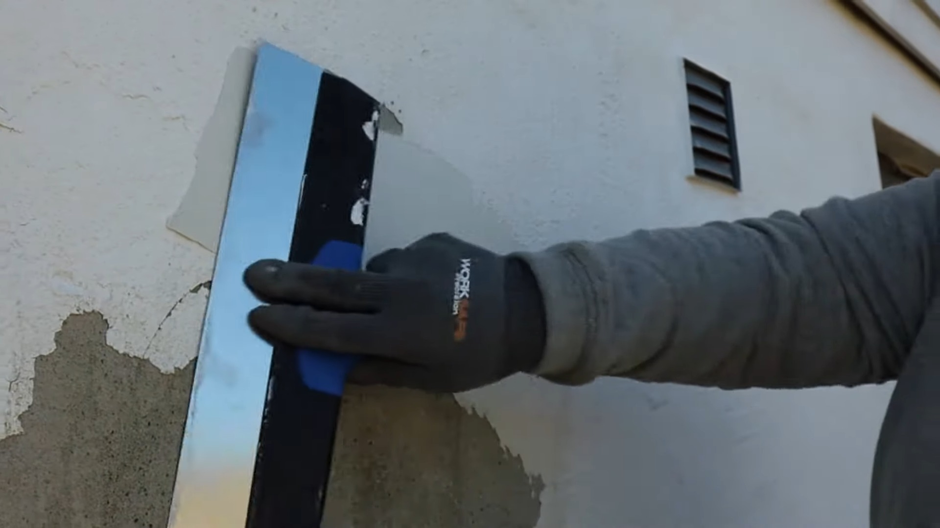 reparere skader, grunnmur, sparkelspade