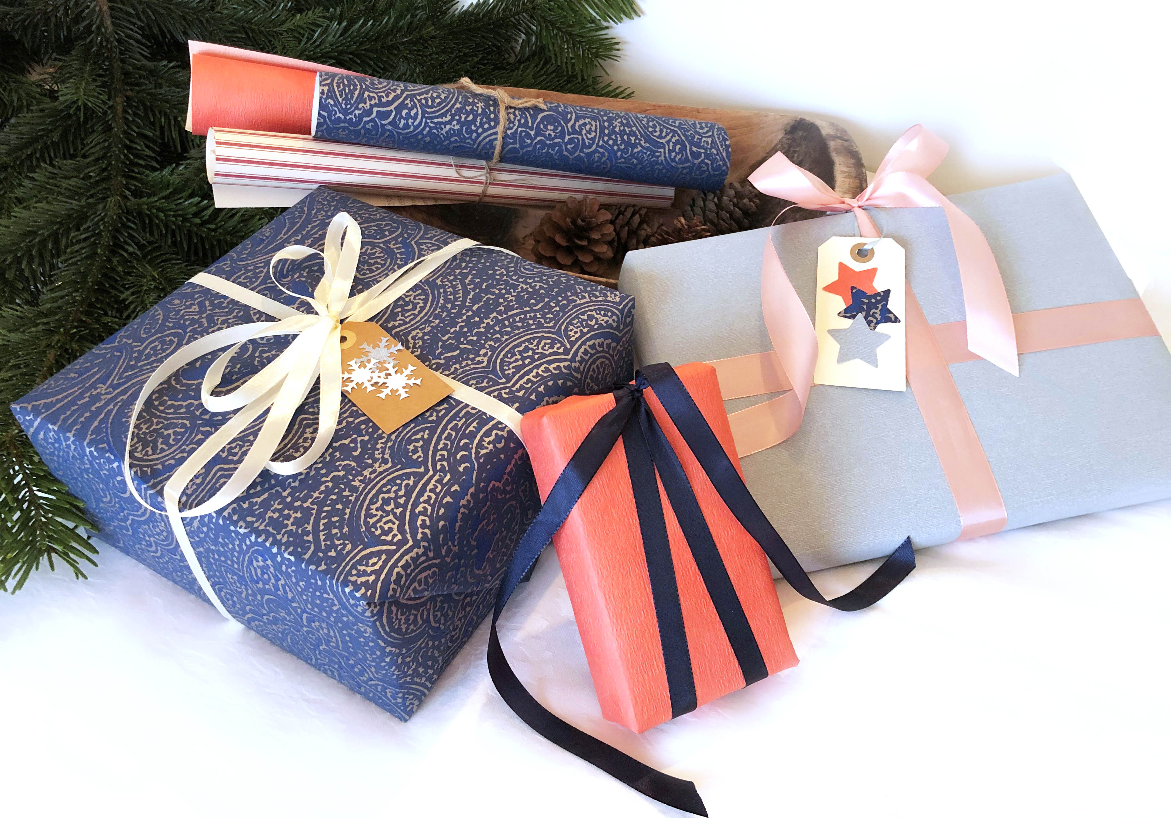 Kreativ gaveinnpakning med tapet