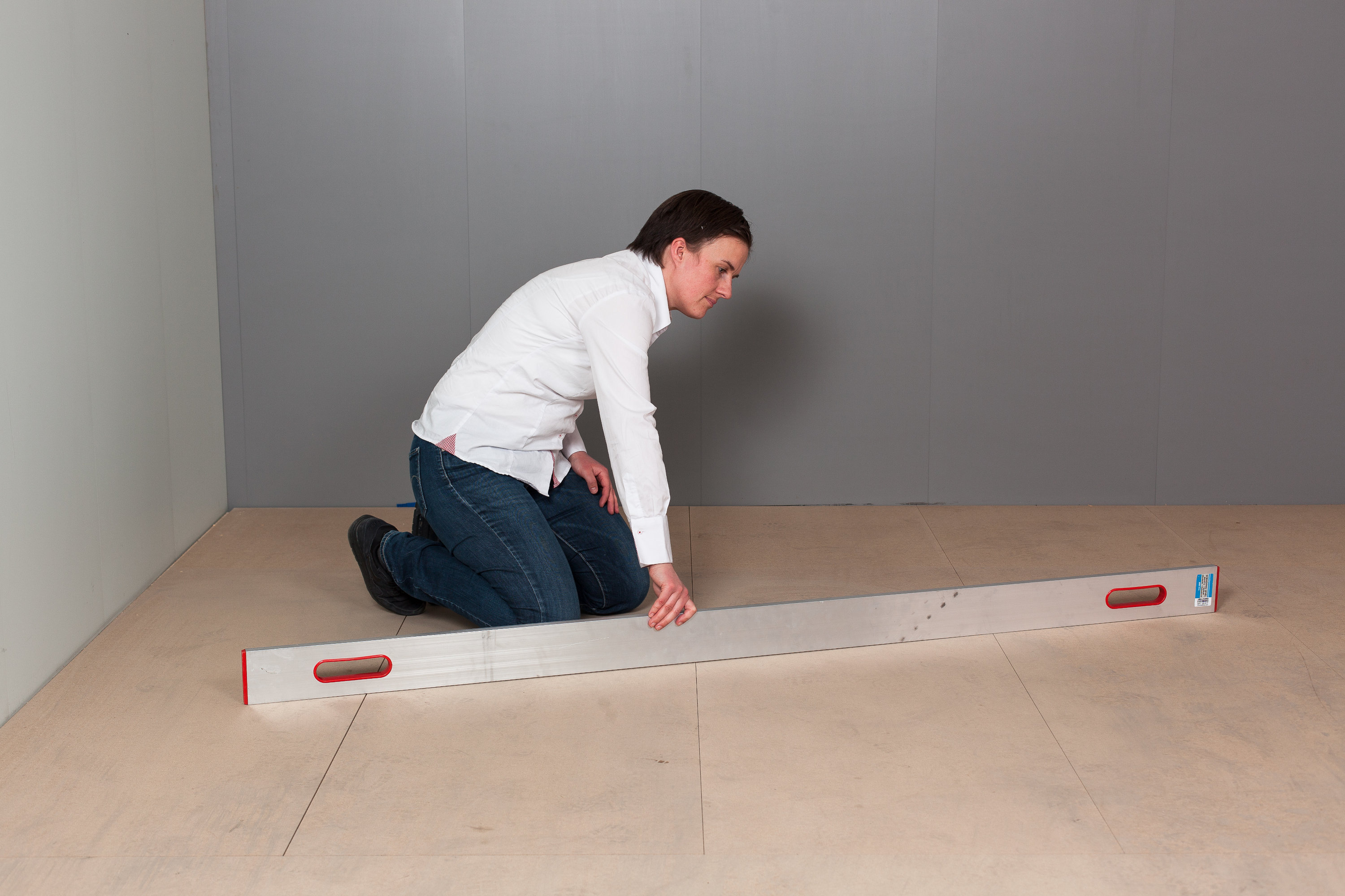 måler om gulvet er rett