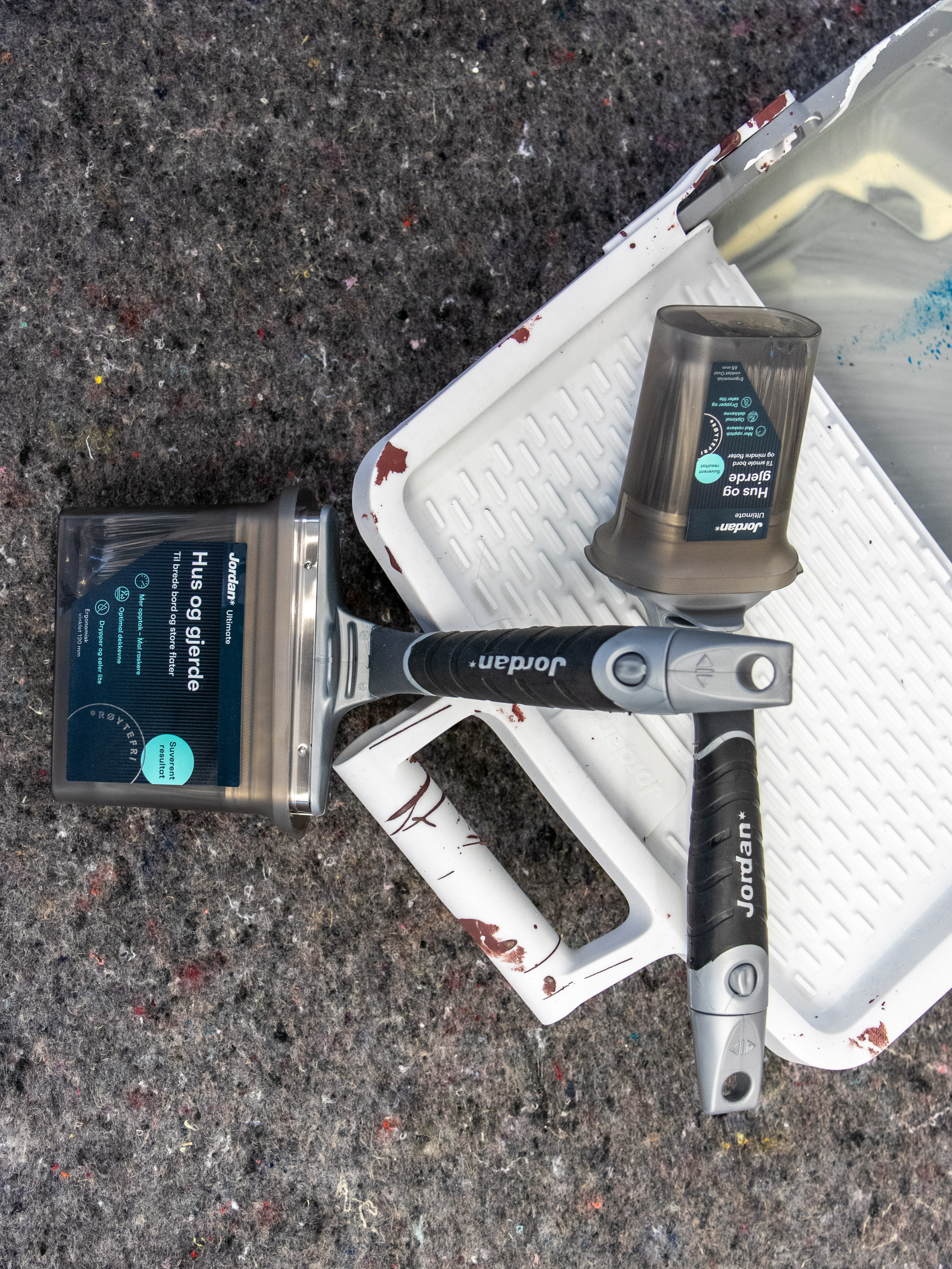 to pensler i et malebrett 