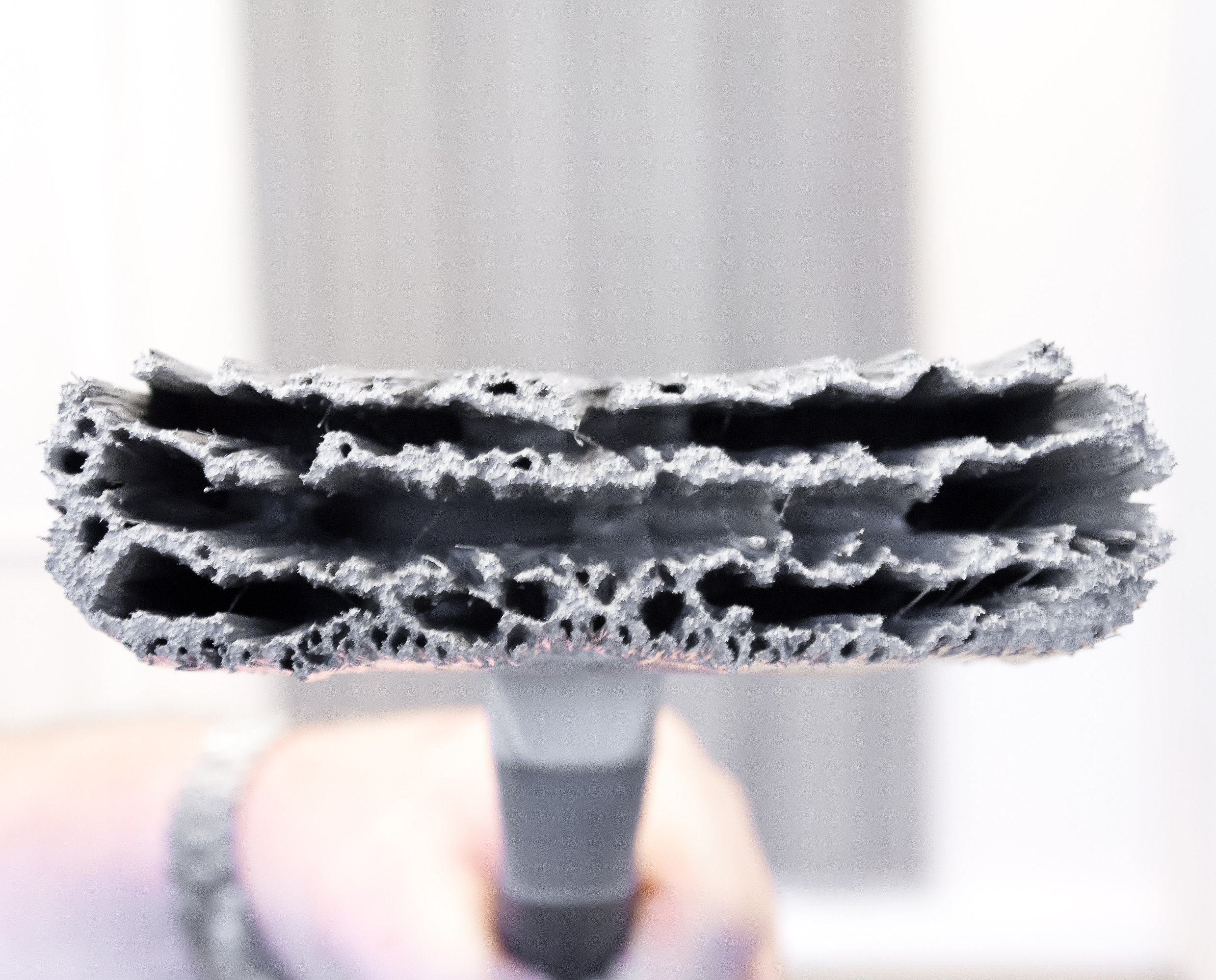 Gjør en stiv pensel myk igjen