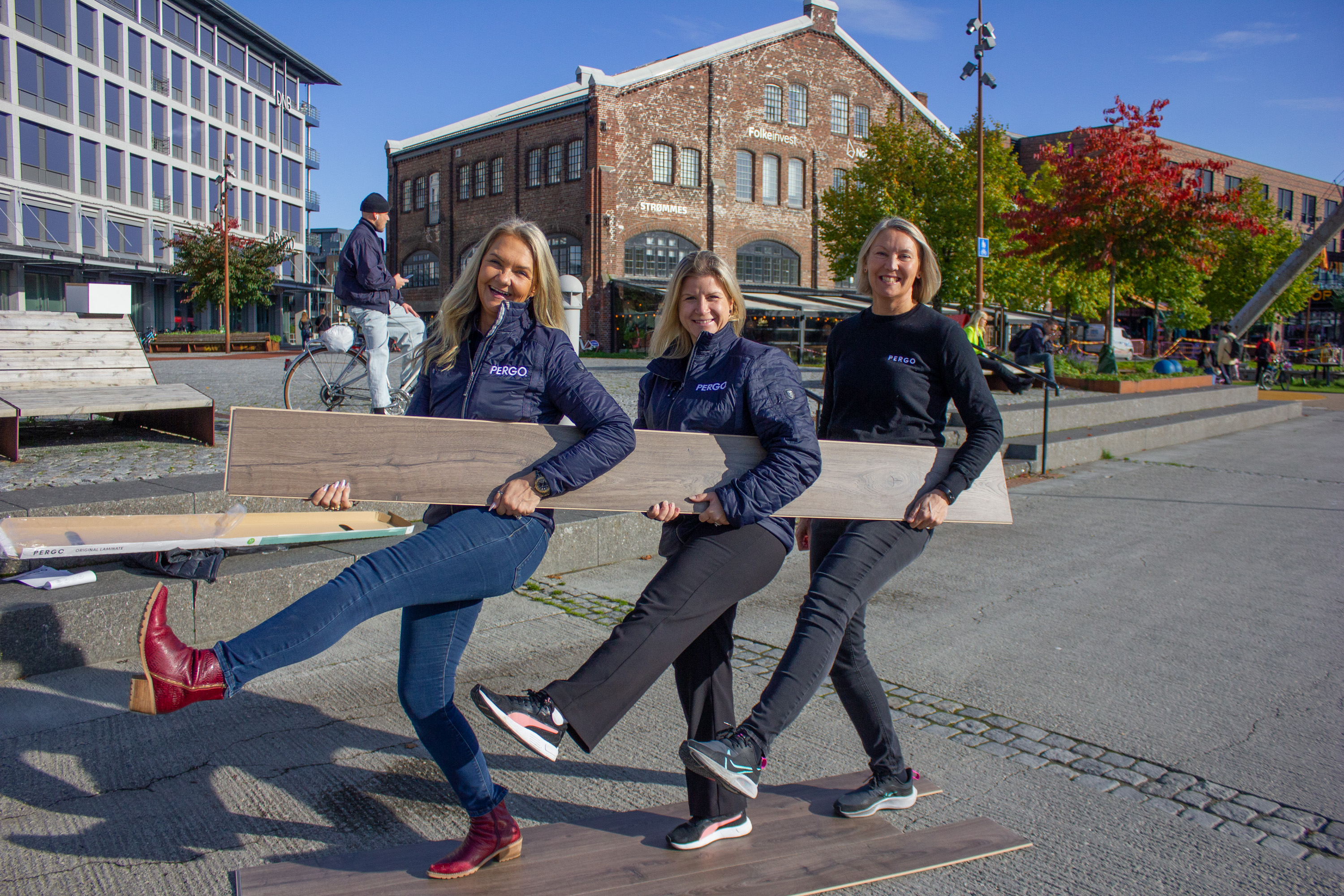 Team Pergo, Anita Røberg, Lena Dalling og Katja Bröms.