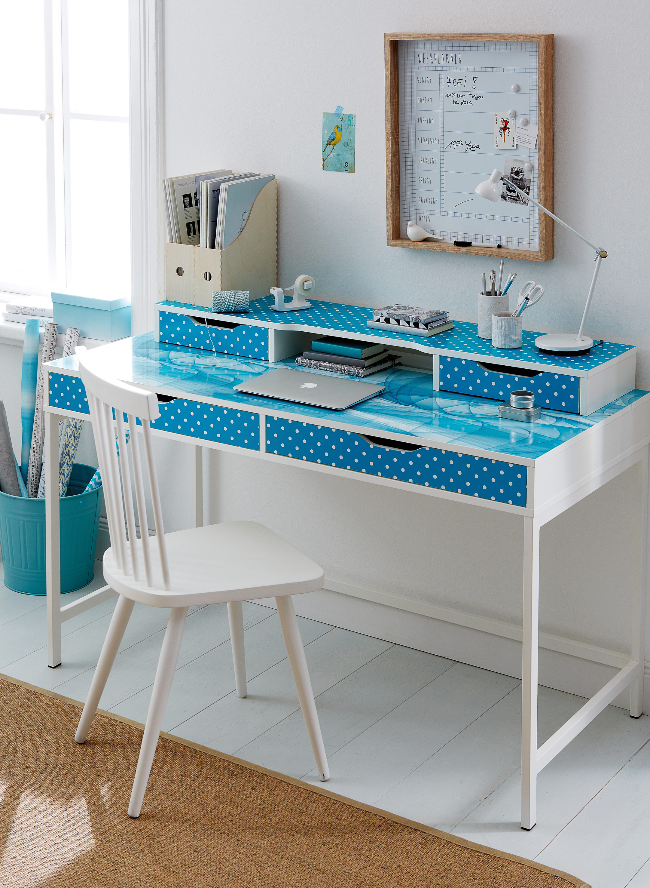 Dekorfolie på skrivebord