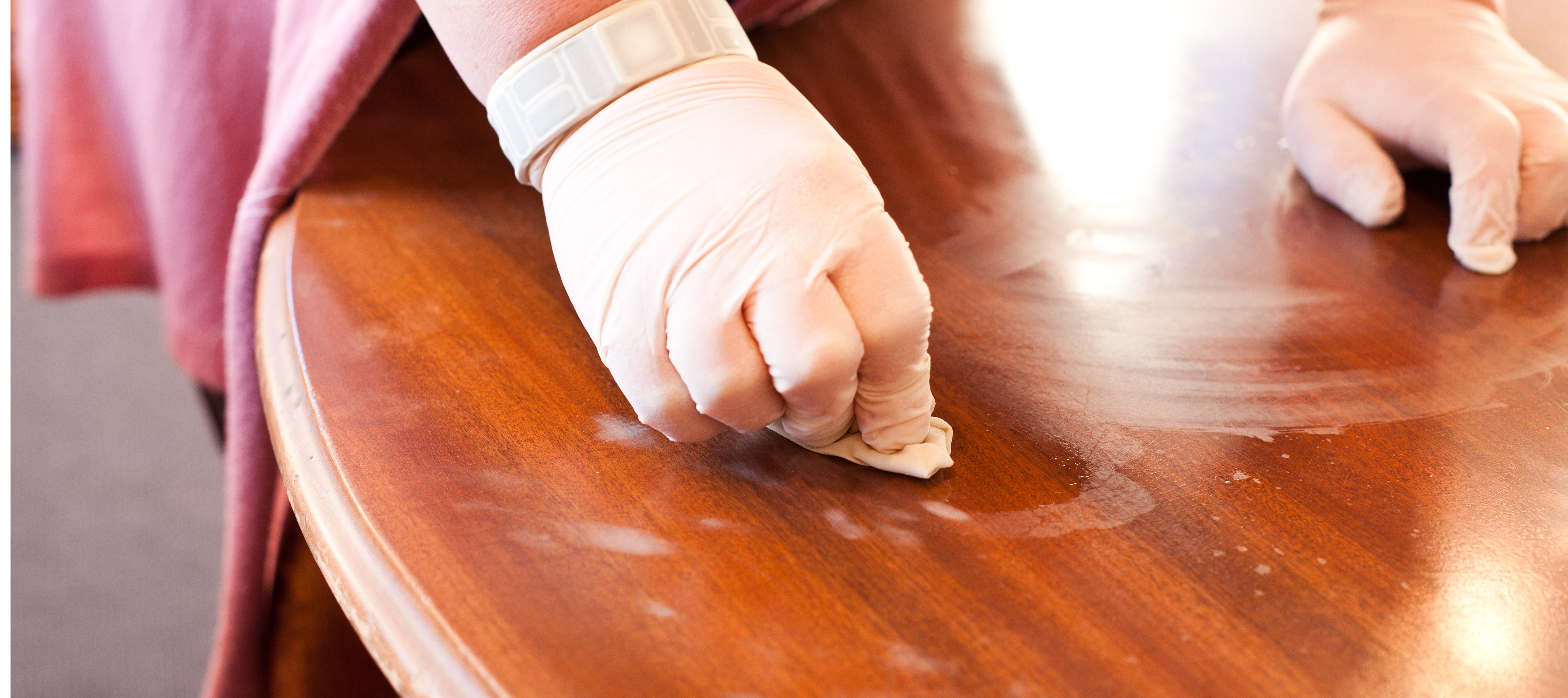 Poler vekk hvite flekker