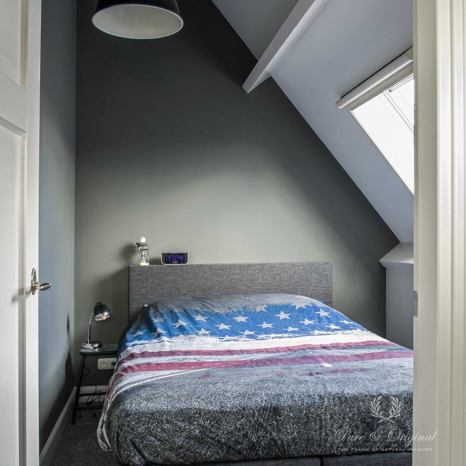 Det finnes malinger som er laget slik at du slipper å grunne, som Classico Chalk Paint fra Pure & Original.