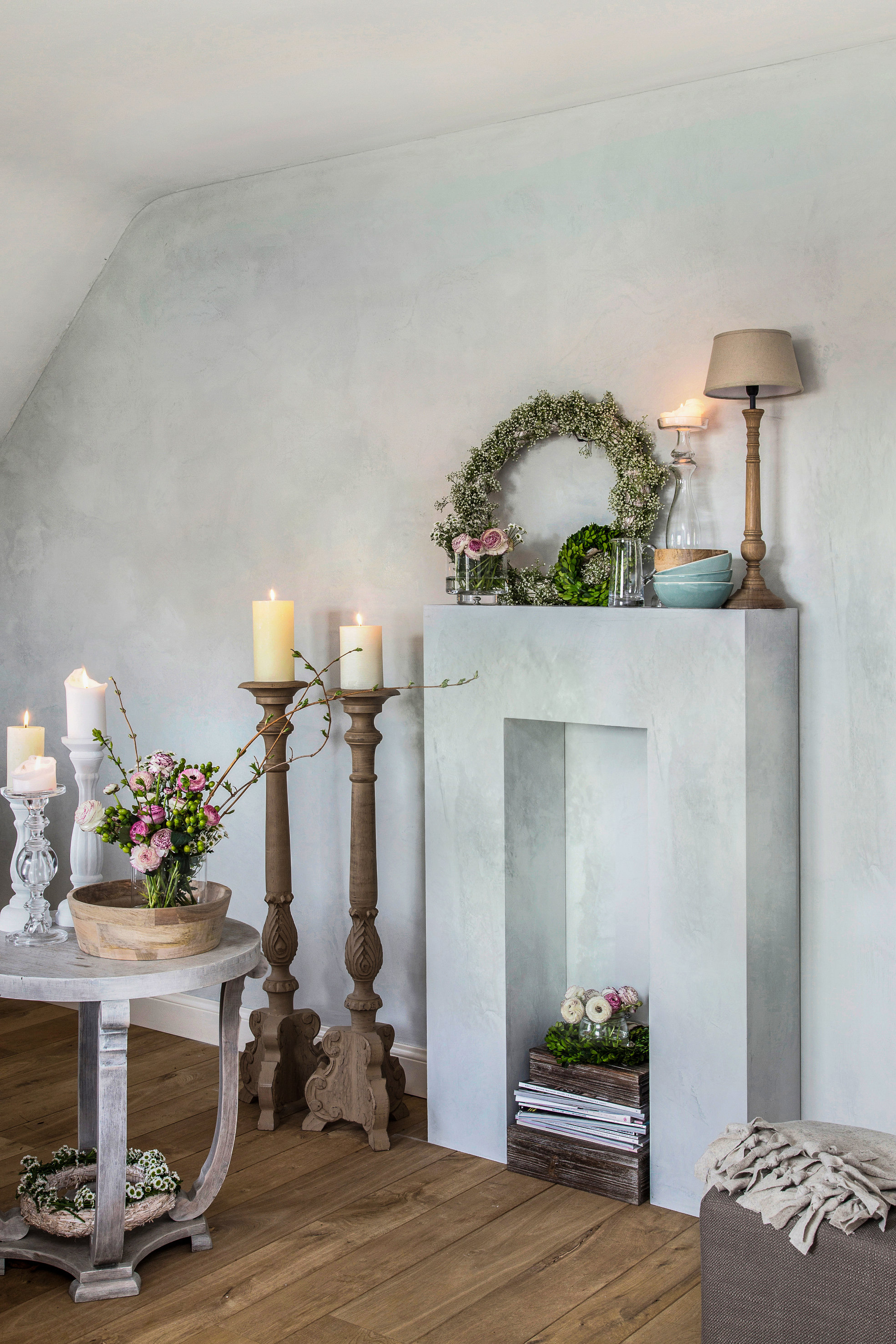 Mange har fått sansen for den trendy kalkmalingen, som gir liv til matte flater. Her er fargen Silver Clay.