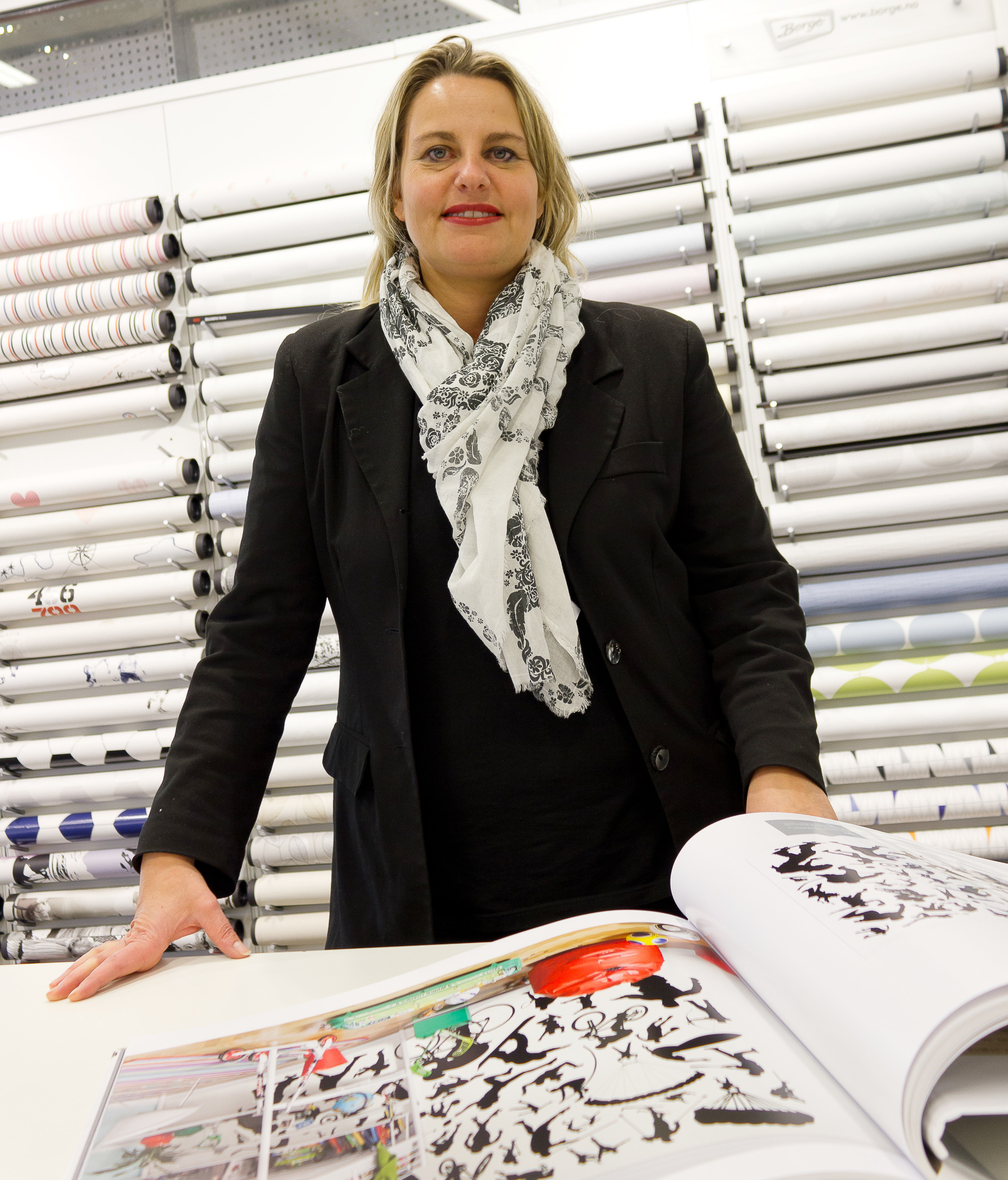 Raglamyr Fargeutsalg