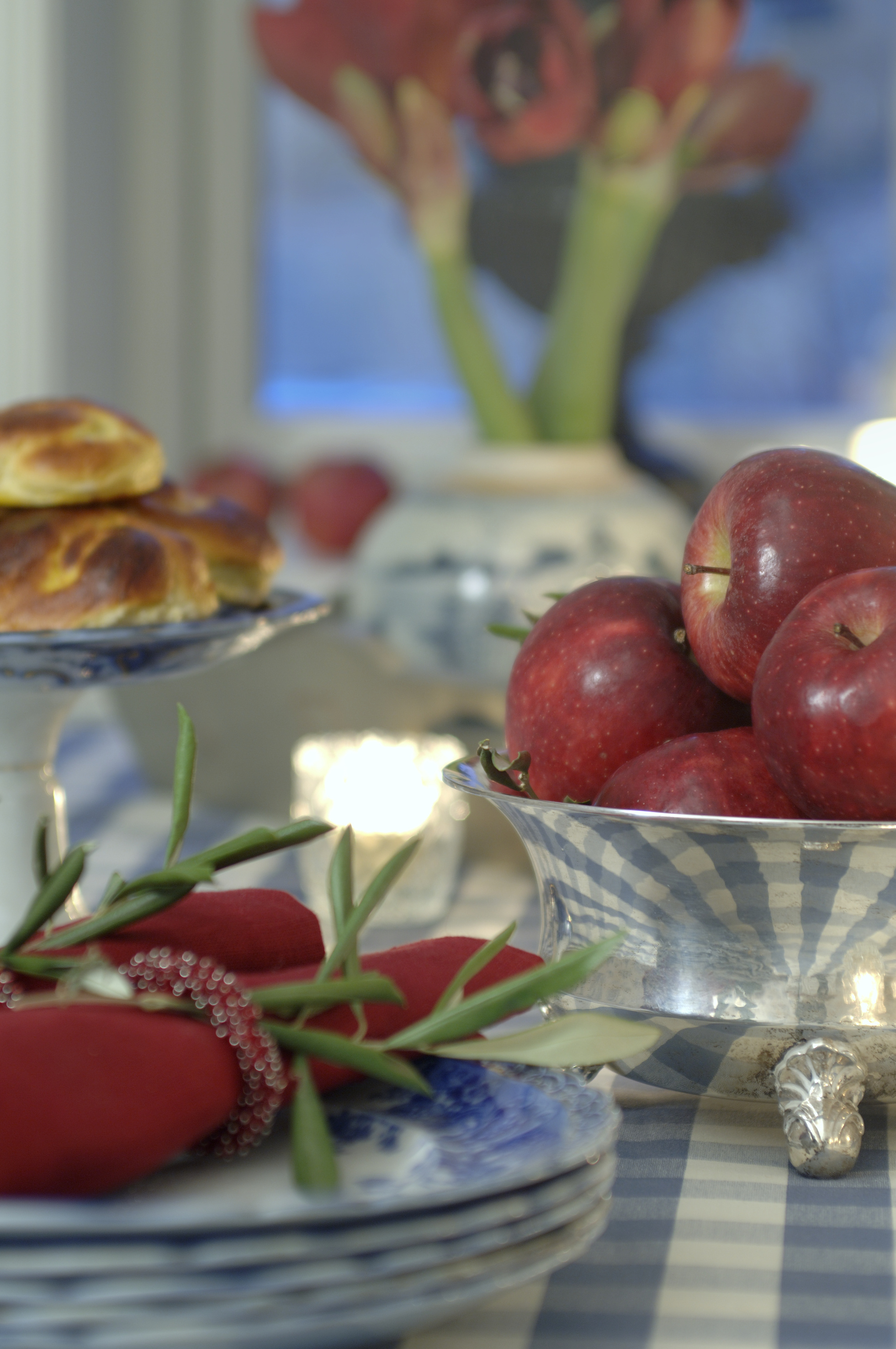 FRUKTBAR: Røde epler er en juleskikk fra førkristen tid, som symbol på fruktbarhet. (Foto: Anne Manglerud/Green Apple)