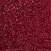 <b>MYKT:</b> Med et deilig, mykt teppe i en dyp rødfarge, blir det lunt og varmt både estetisk og fysisk. Teppe Karmosin fra kolleksjonen Ateljé fra Golvabia.