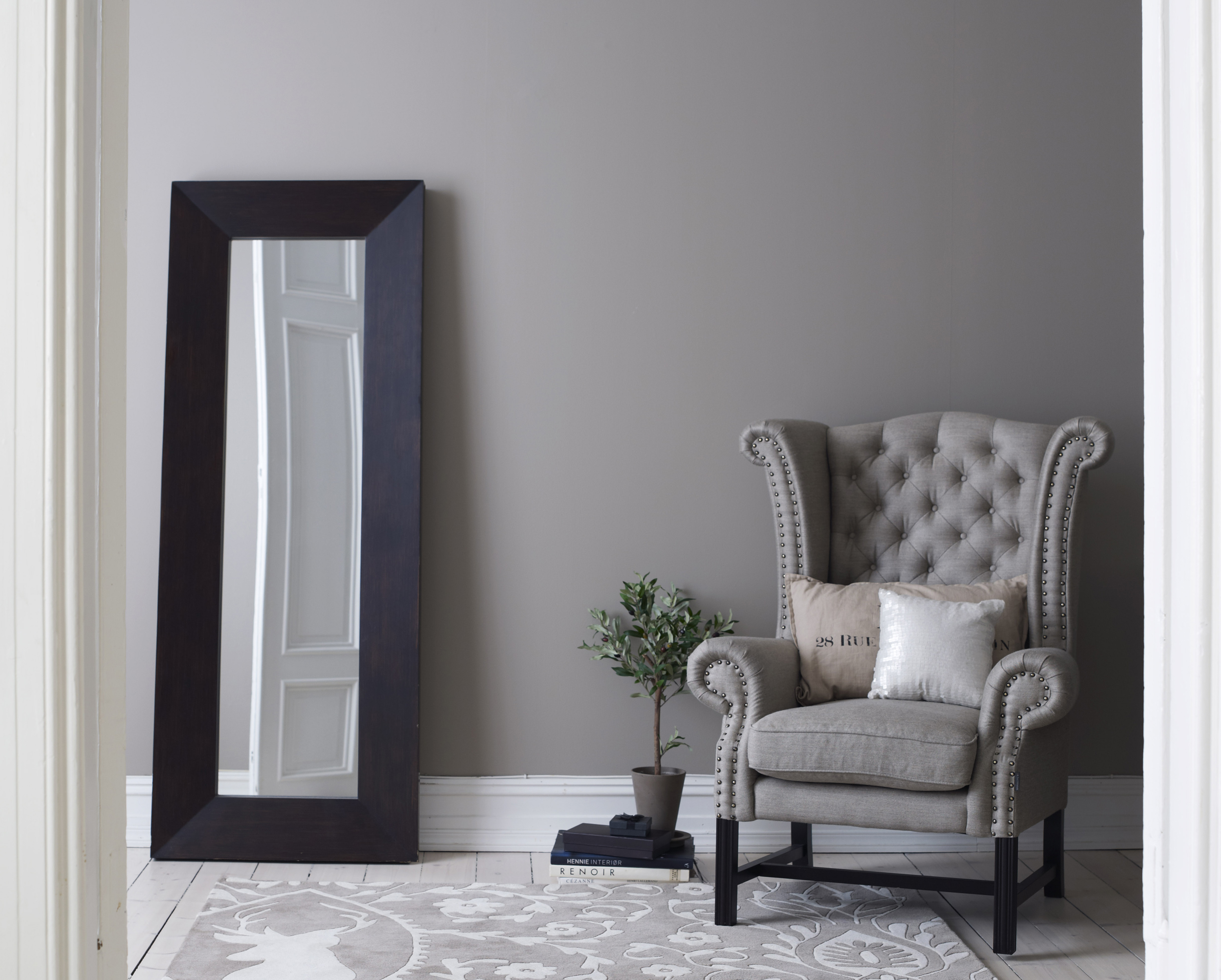 Kalde farger lager romslighet, mens varme farger gir lunhet. Foto: Fargerike