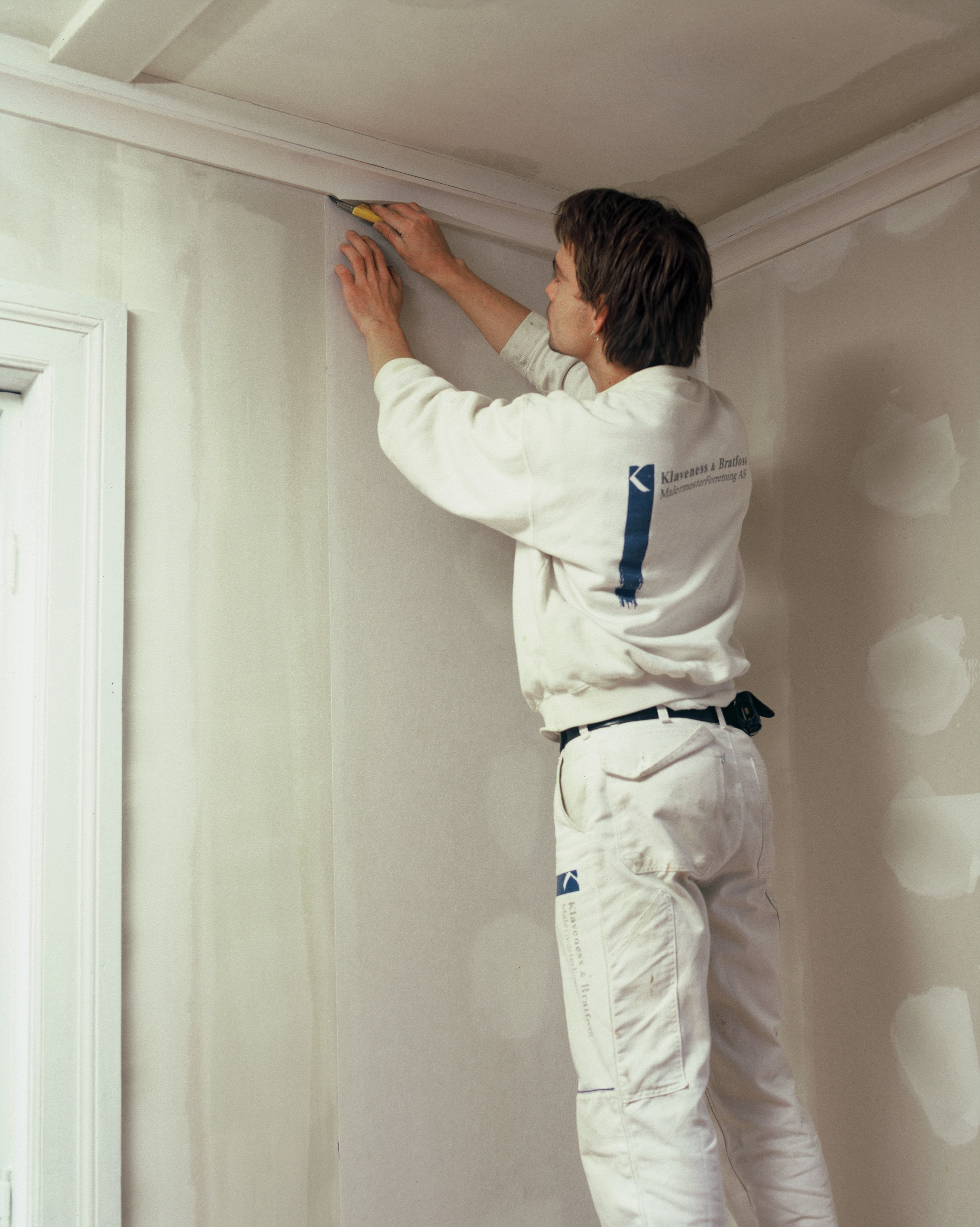 Slik tapetserer du med tynn armeringsstrie