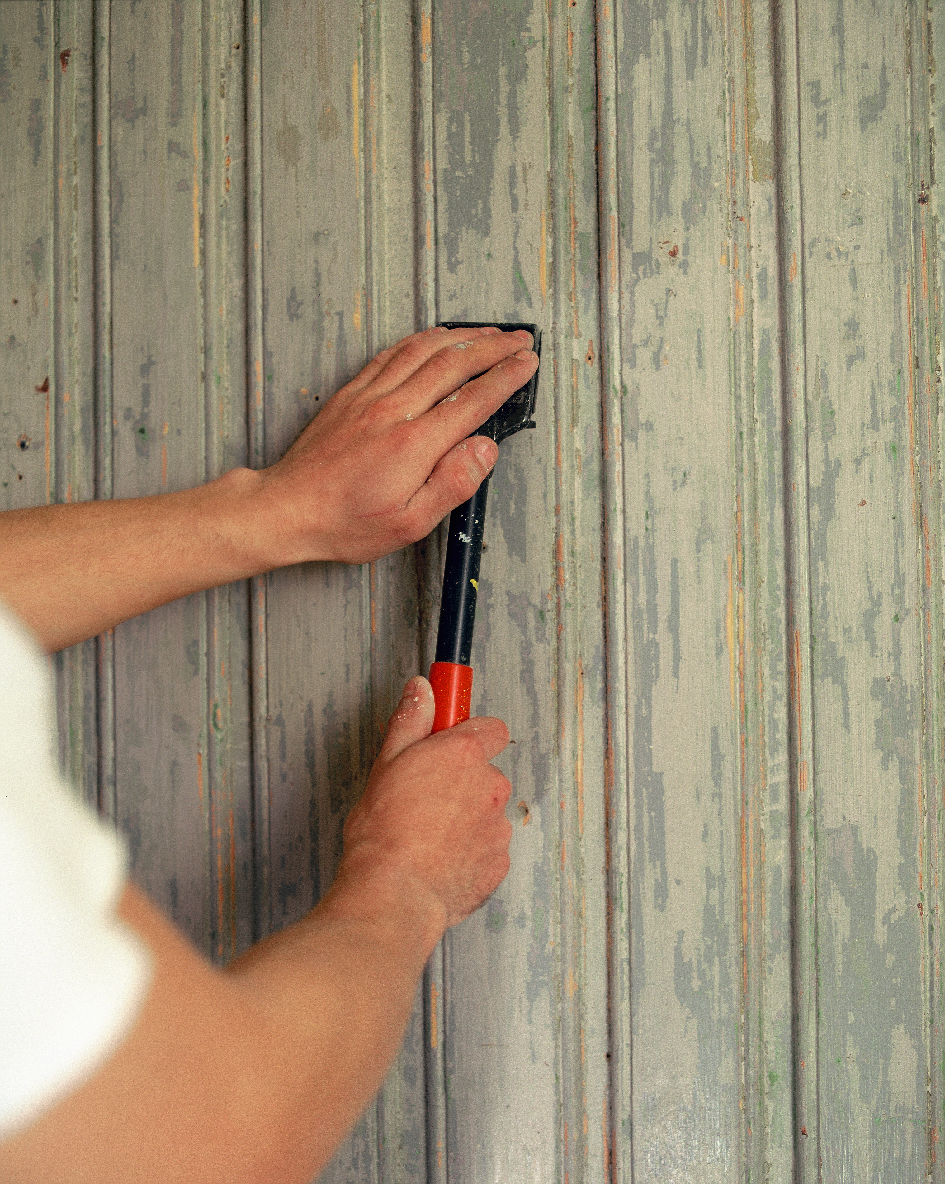 SKRAP: Alt løst må fjernes fra underlaget for at resultatet skal bli bra.