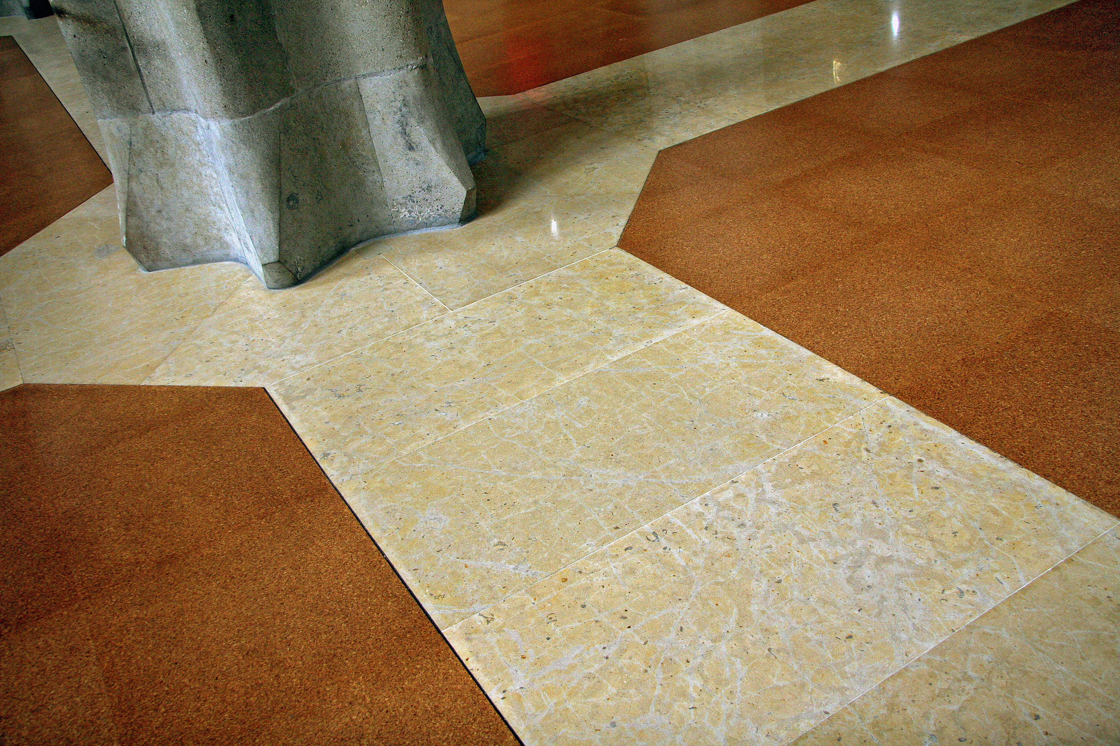 Korkgulv i signet katedral