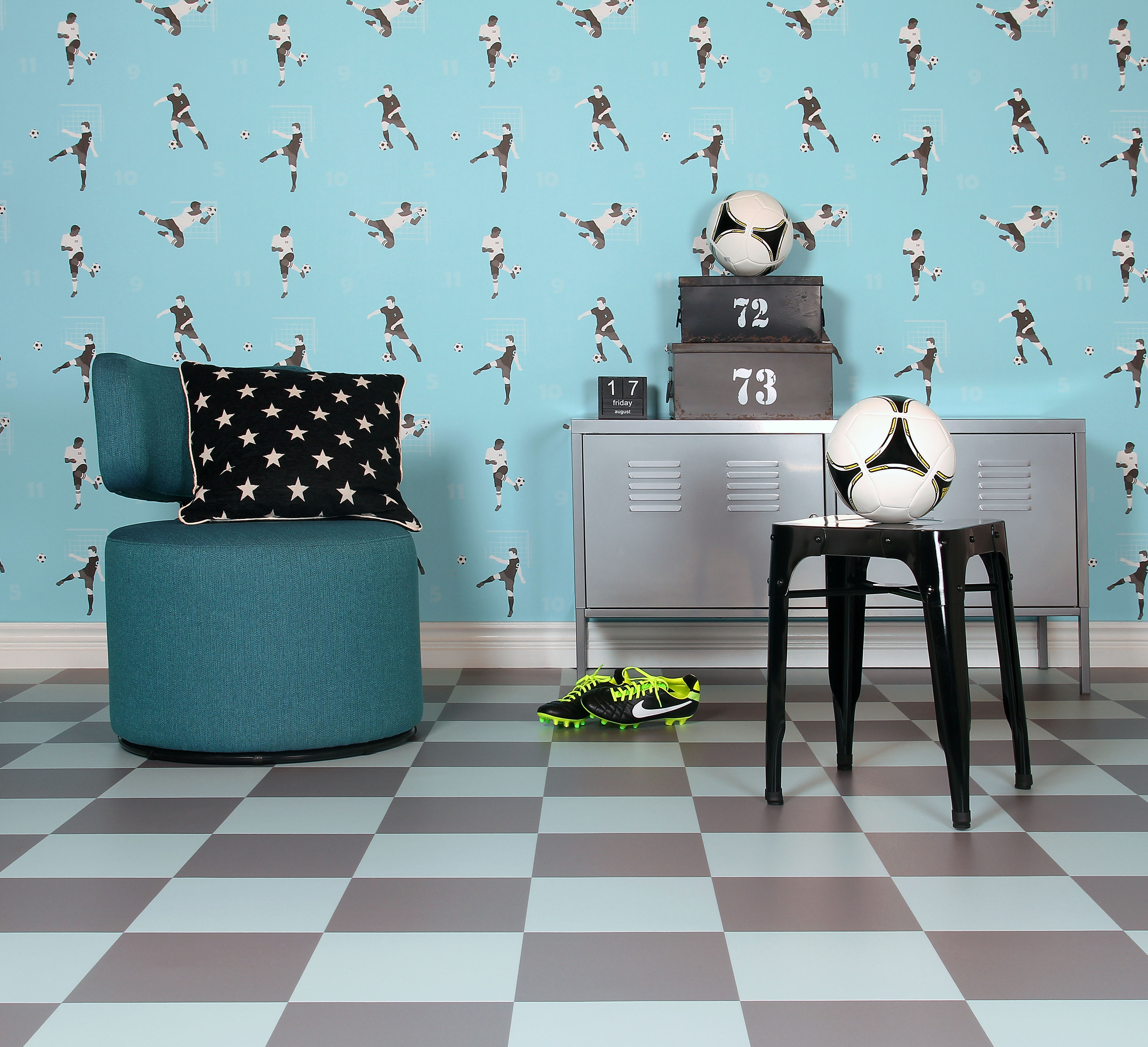 Farger under barneføttene