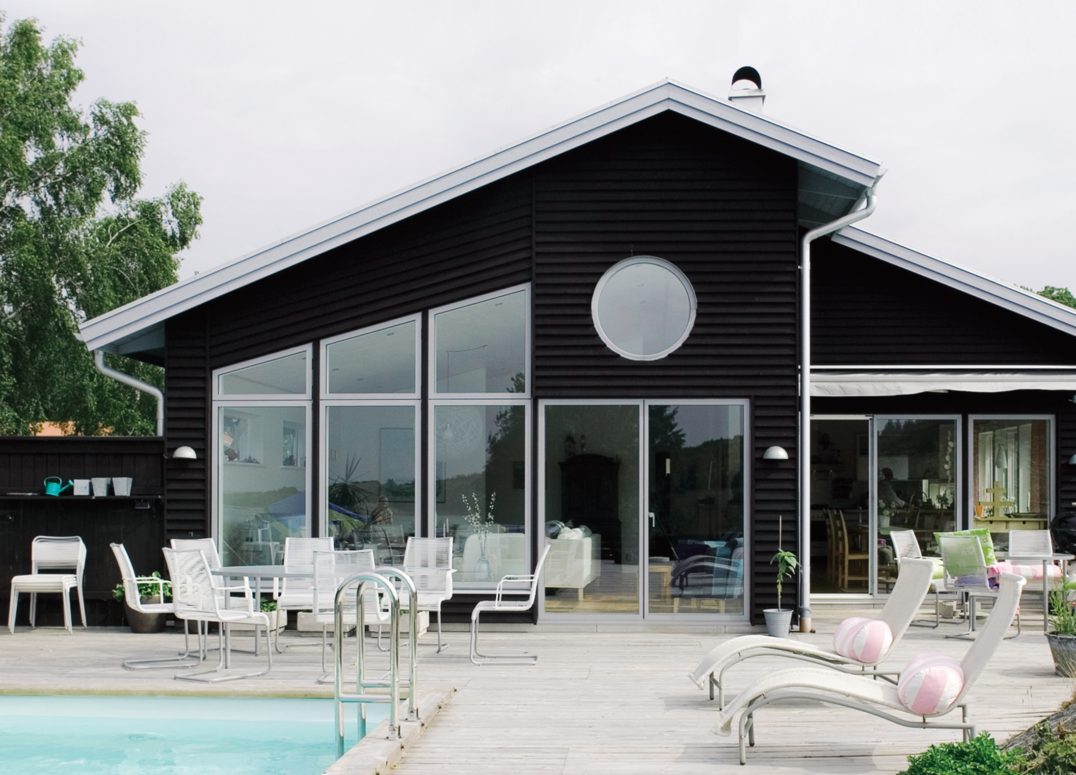 Malingen beskytter huset.