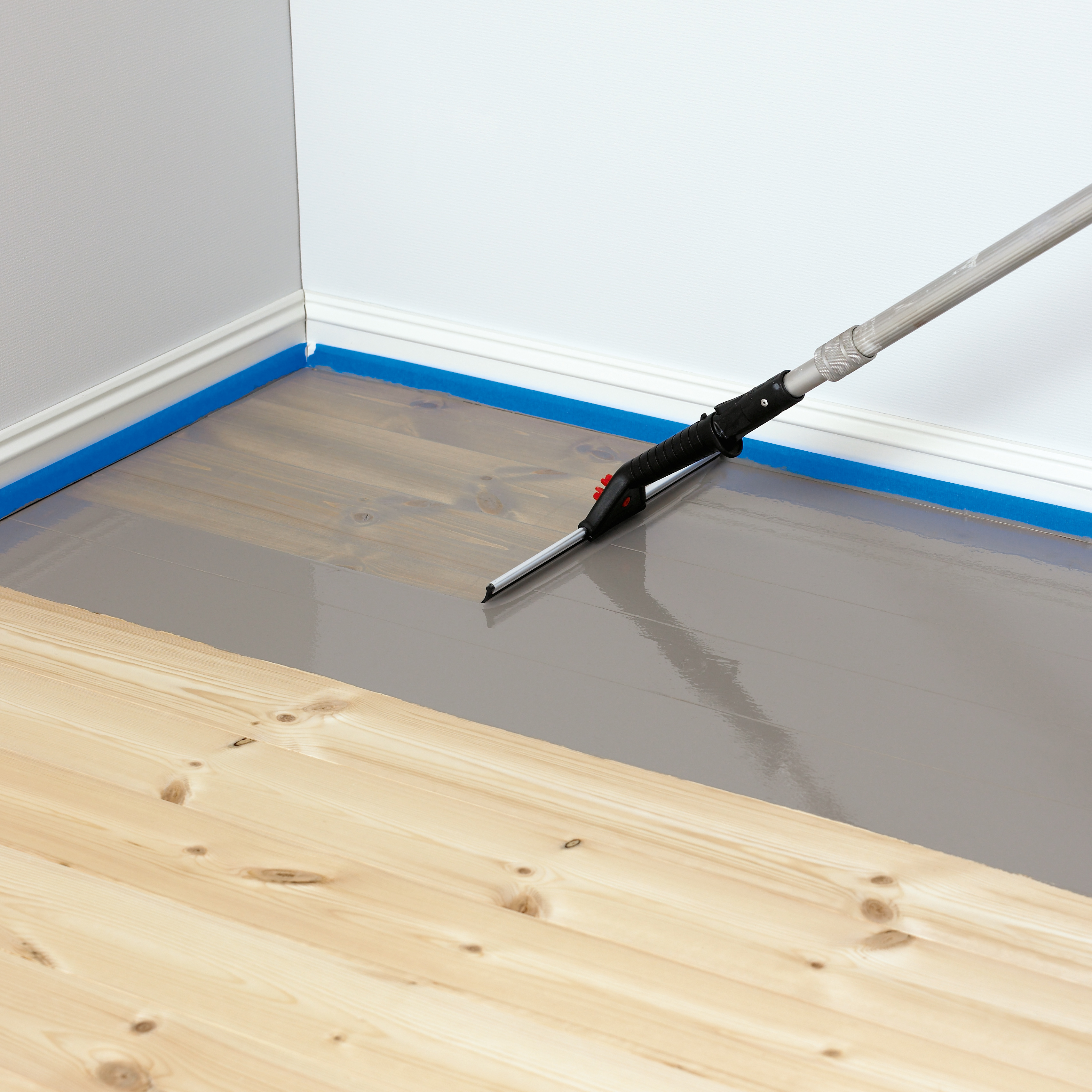 Nytt gulv med farget olje