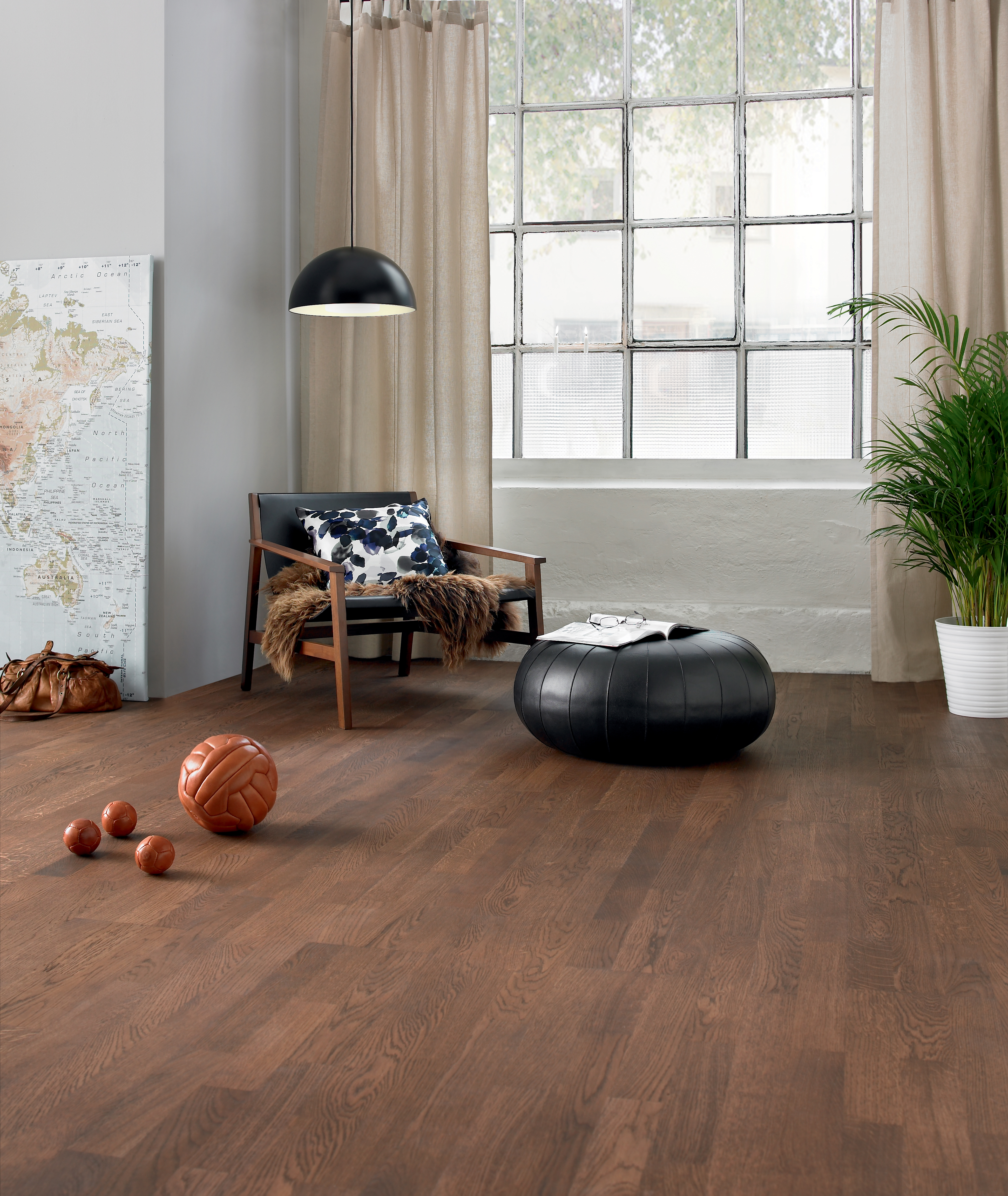 Trendy gulv med farget olje