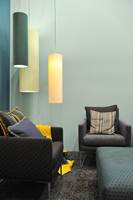Når fargene på alle flatene i rommet harmonerer med tekstilene, gir det et godt inntrykk og en spesiell atmosfære.