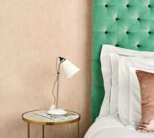 HJEMMEHOTELL: Kopier hotellstilen og gi sengen din en gavl. Kjøp den eller lag den selv.