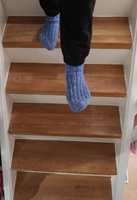 <b>FRITT FALL:</b> Det er fort gjort å skli ned trappen. Det kan bety brudd og brudulje. Derfor er det smart å sklisikre trappen. I dag! (Foto: Robert Walmann/ifi.no)