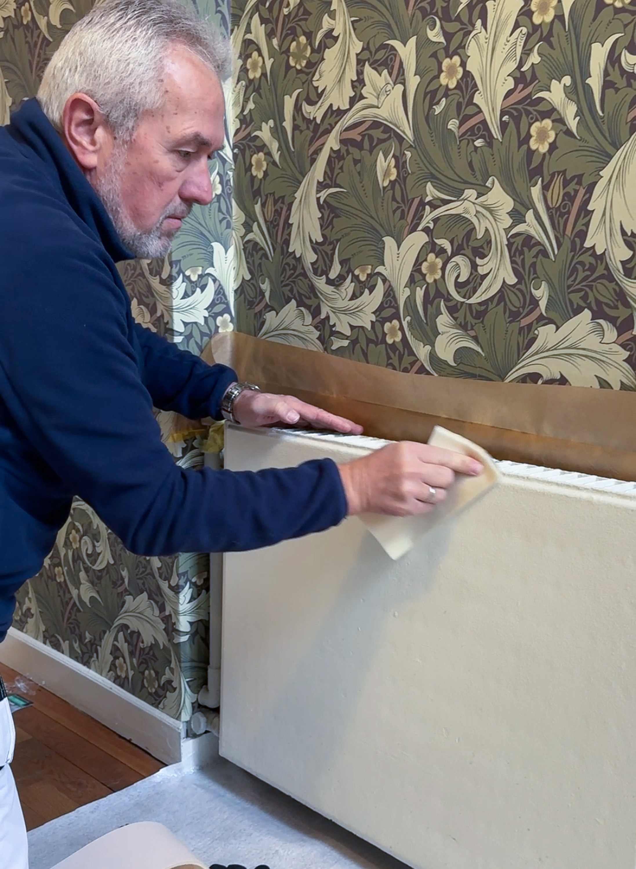 slipe radiator med slipepapir