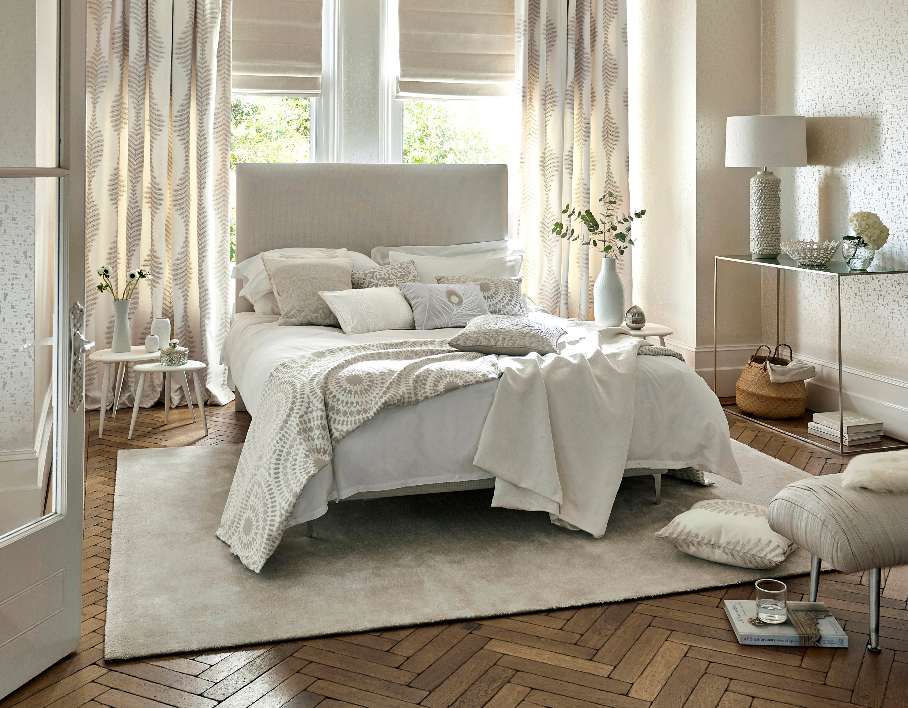 Myke tekstiler på soverommet