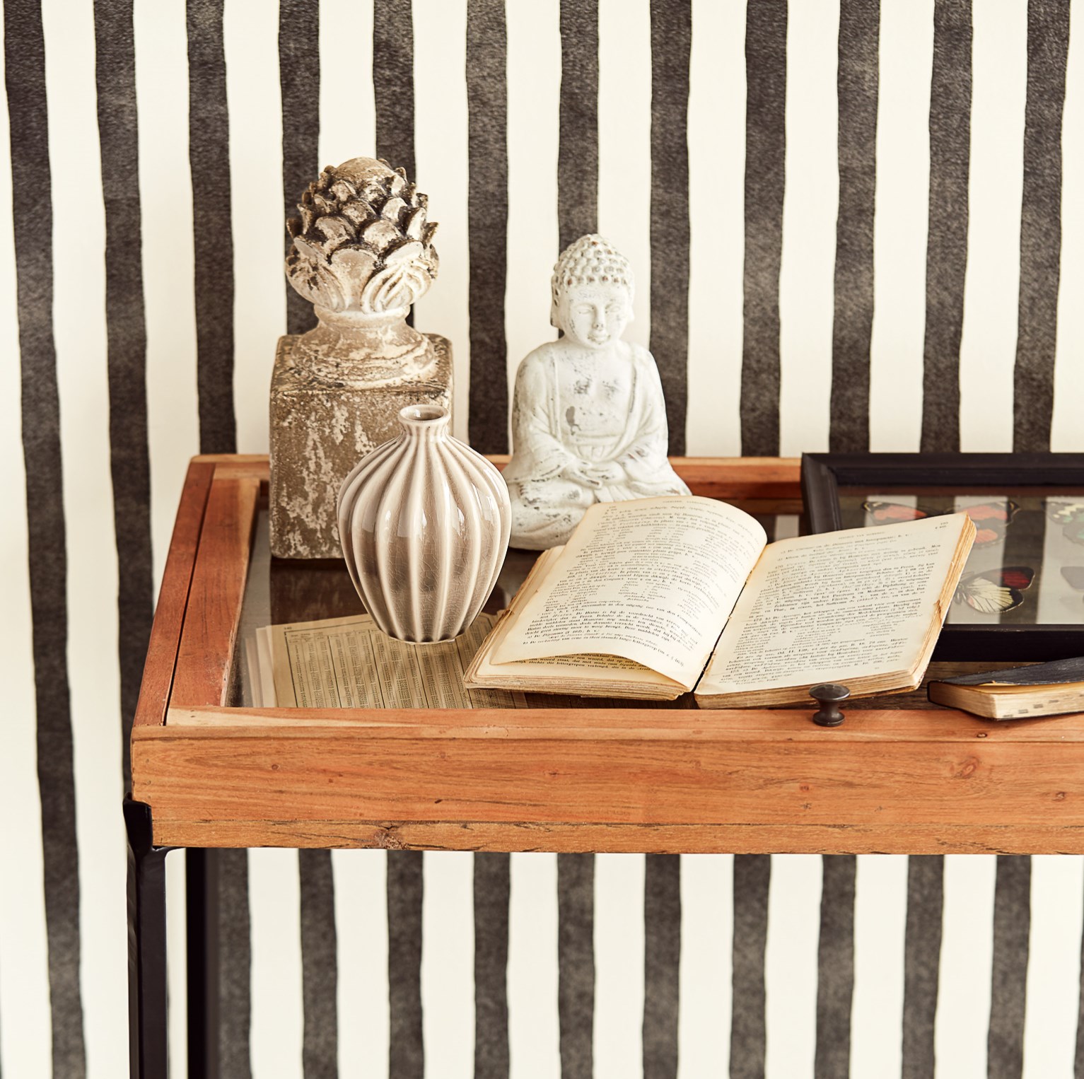 Stripetapet sort og hvitt