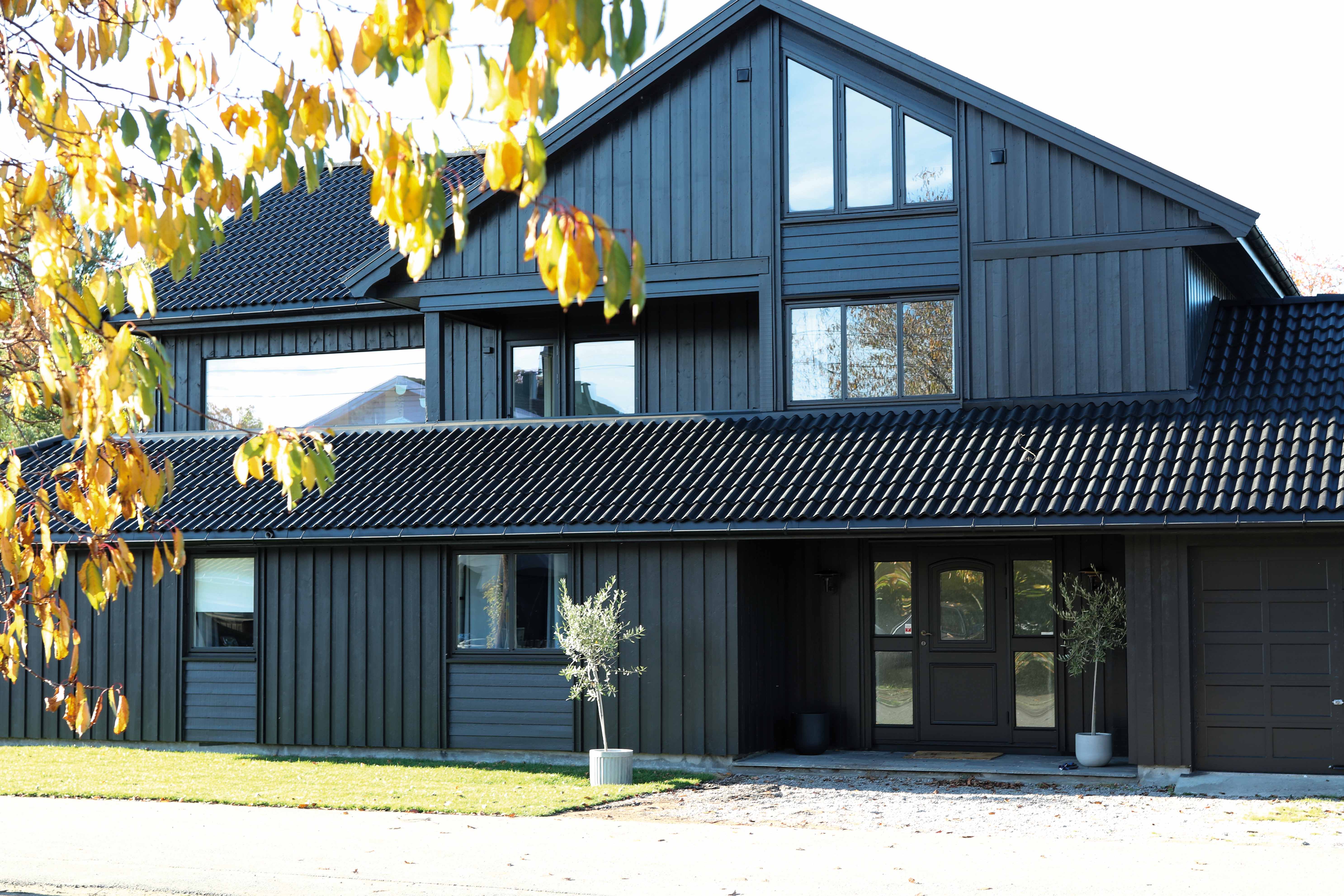 Fra 80-tallsflause til elegant og moderne hus