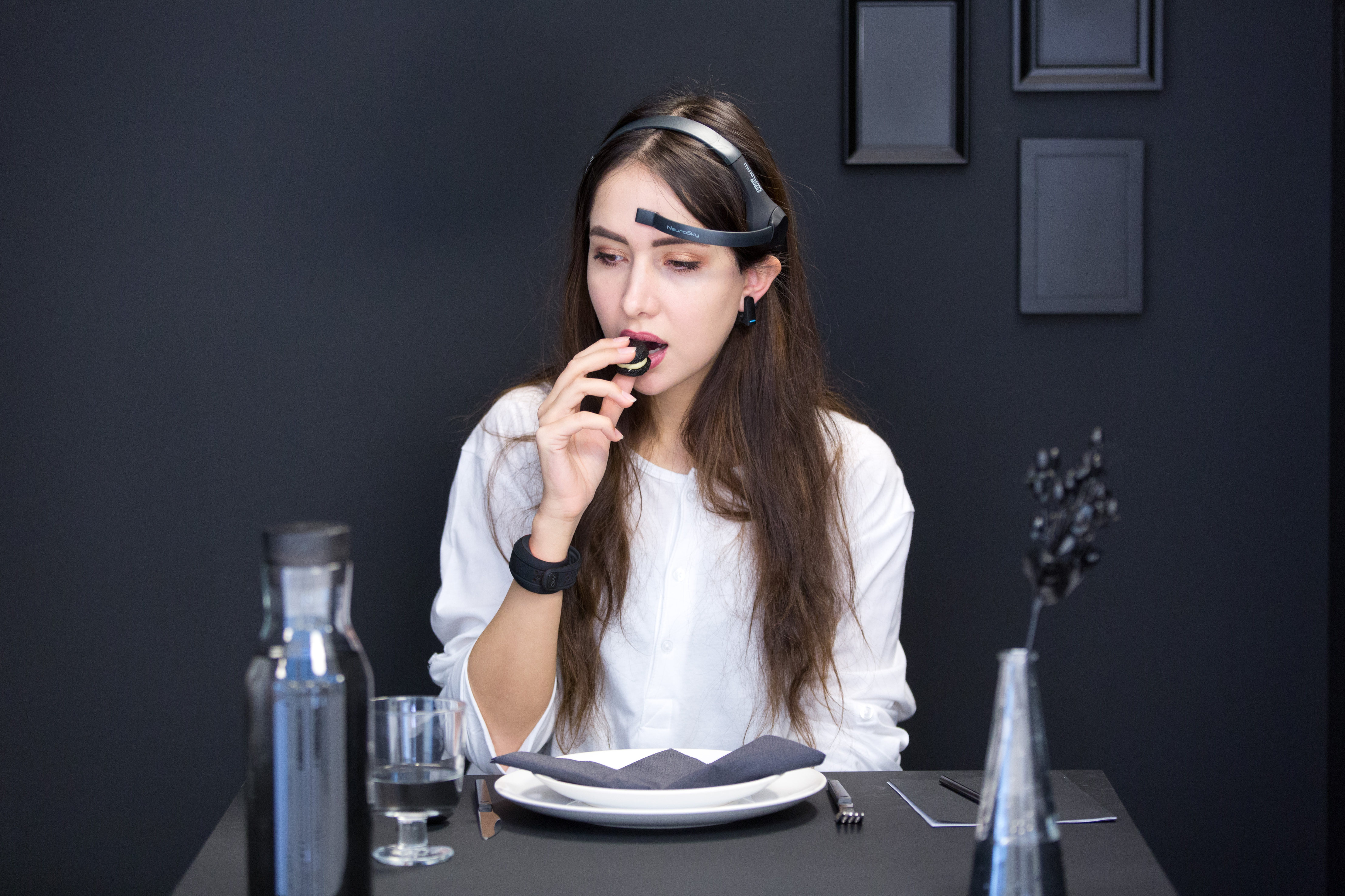 Sort skapte bevegelse i alle bølgene bortsett fra beta, så i rom der vi skal løse problemer og jobbe synes ikke dette være fargen. 