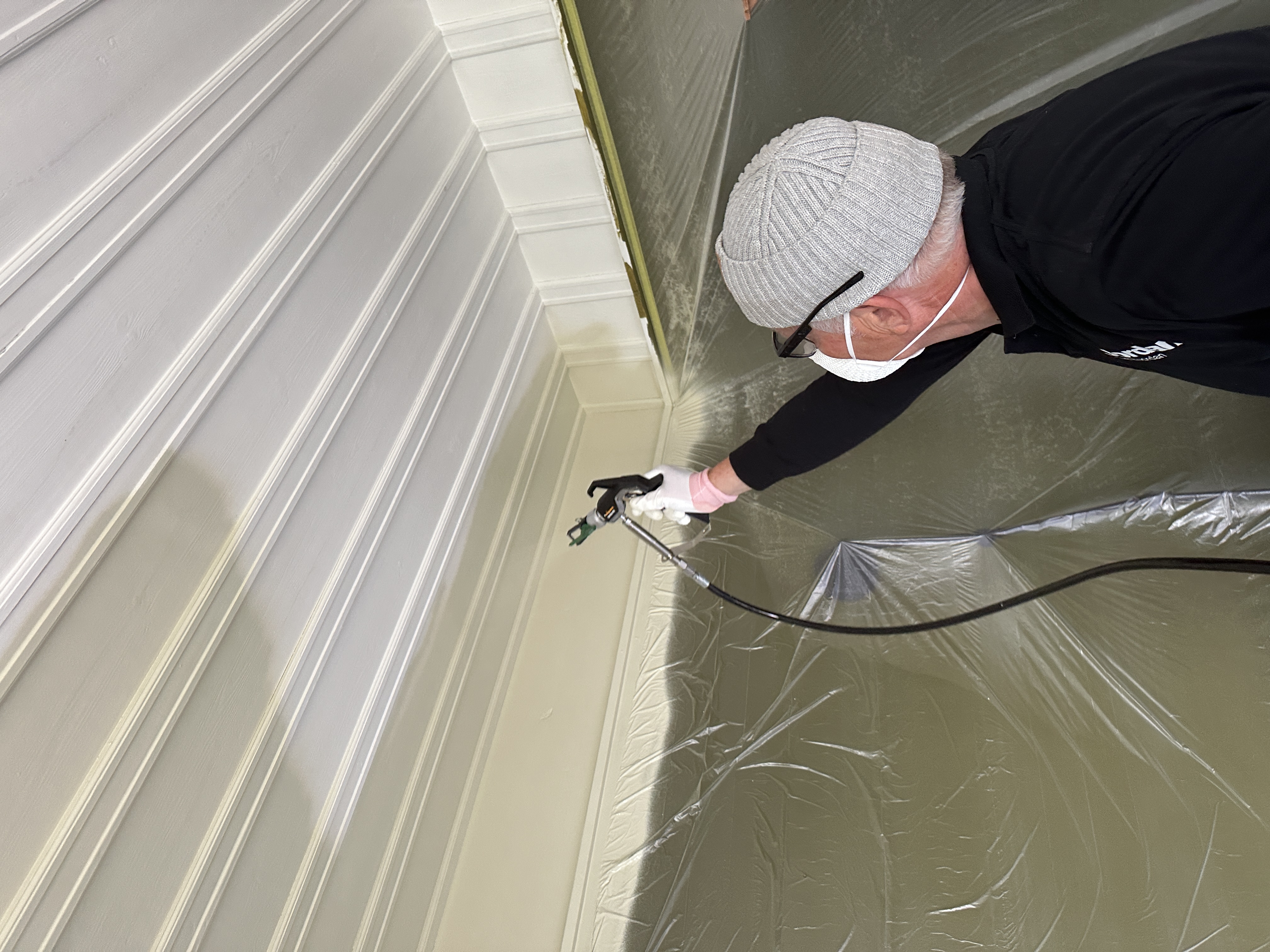 Slik sprøytemaler du taket