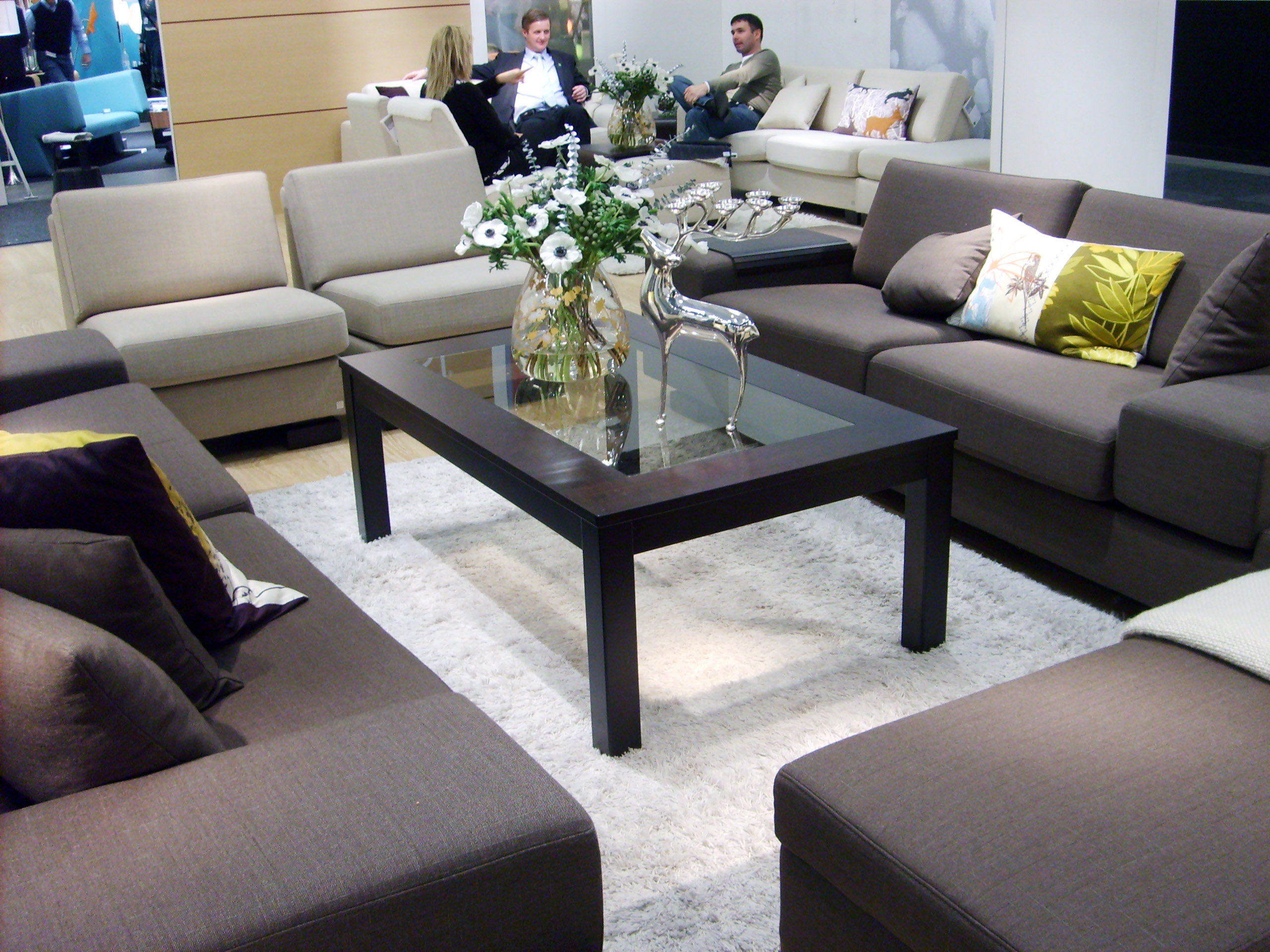 Kantete og rundt er de nye møbeltrendene