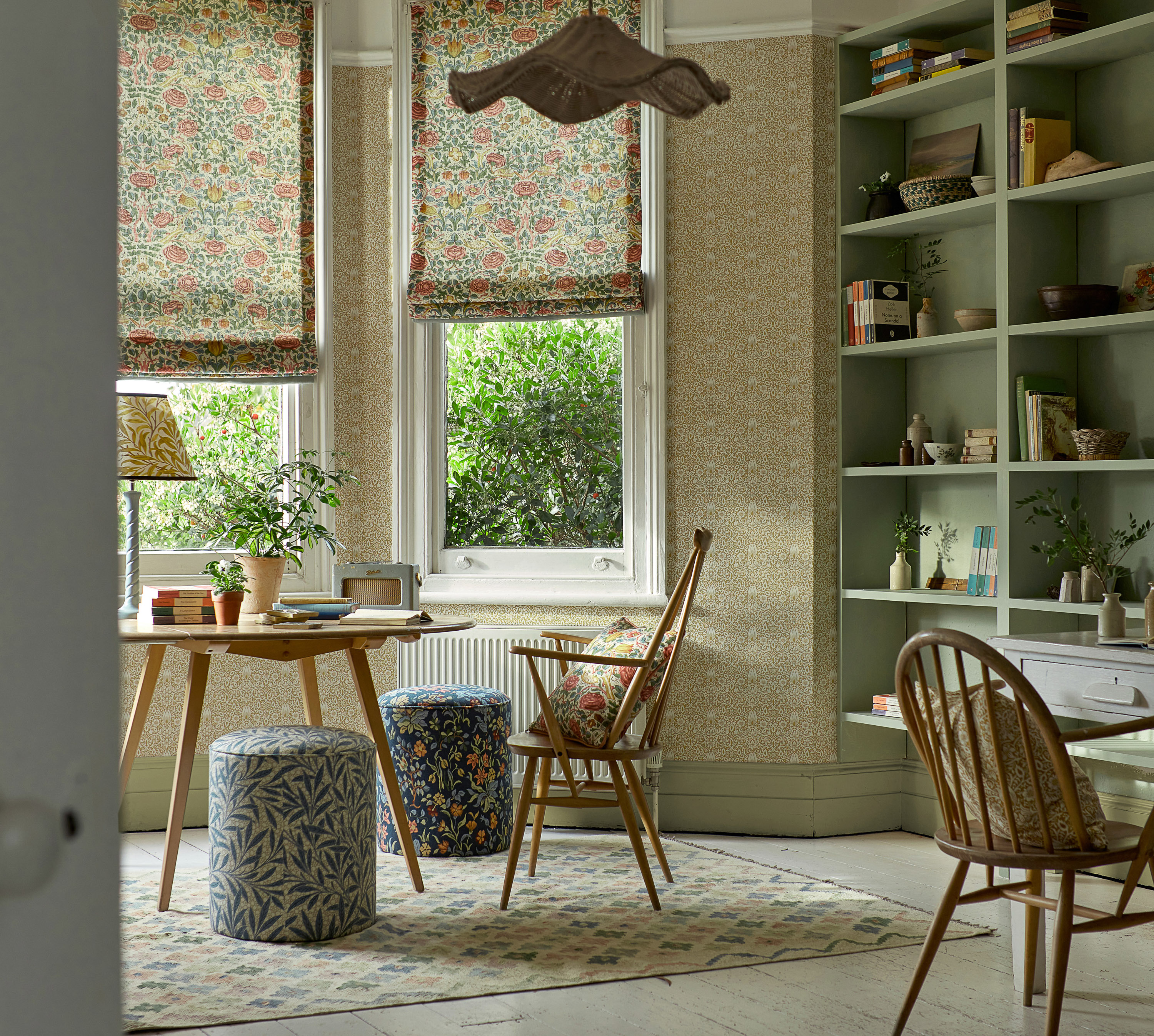 blomstrete liftgardin