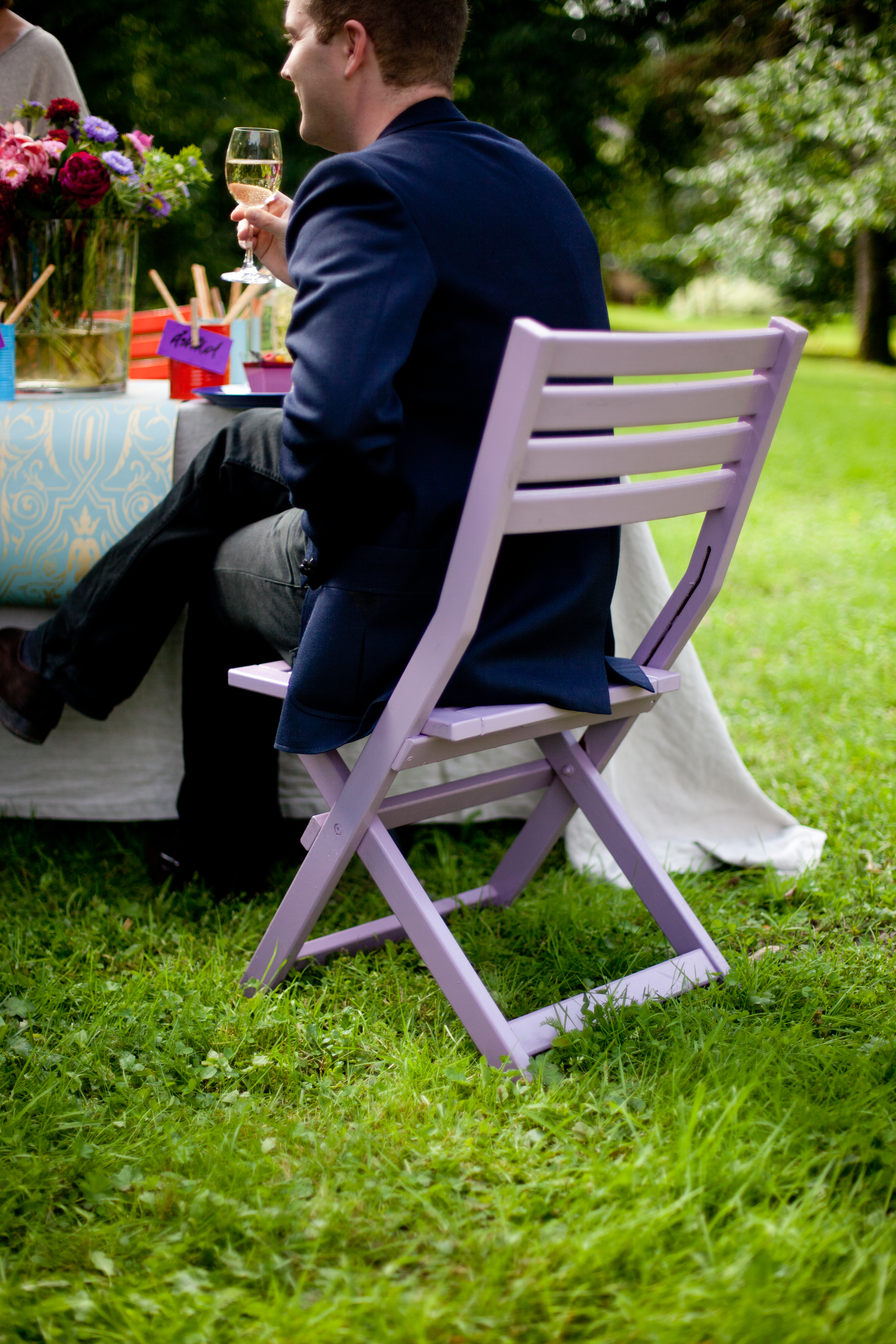 Ferdig! Denne stolen ble malt i fargen S 4020-R40B.