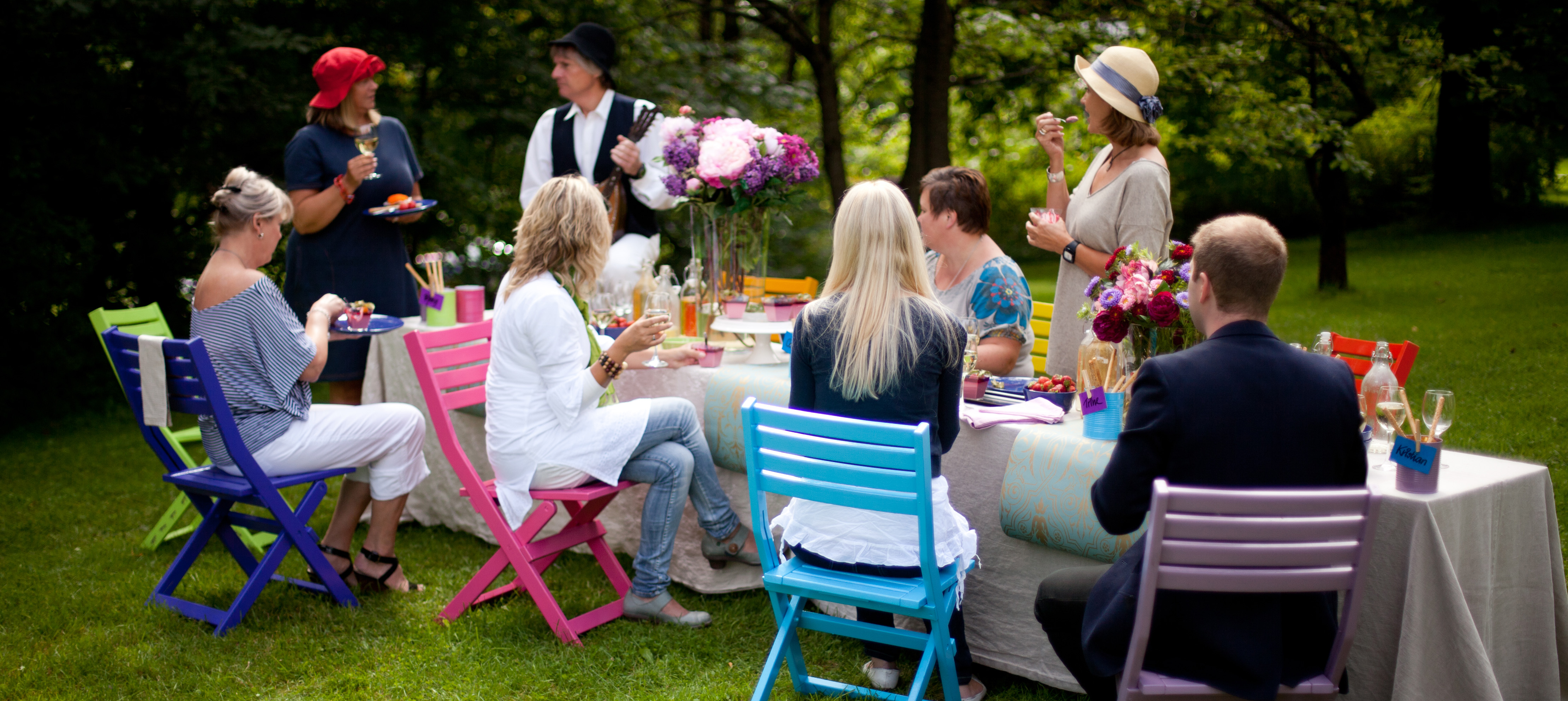 I år skal sommerpartyet være en fargefest