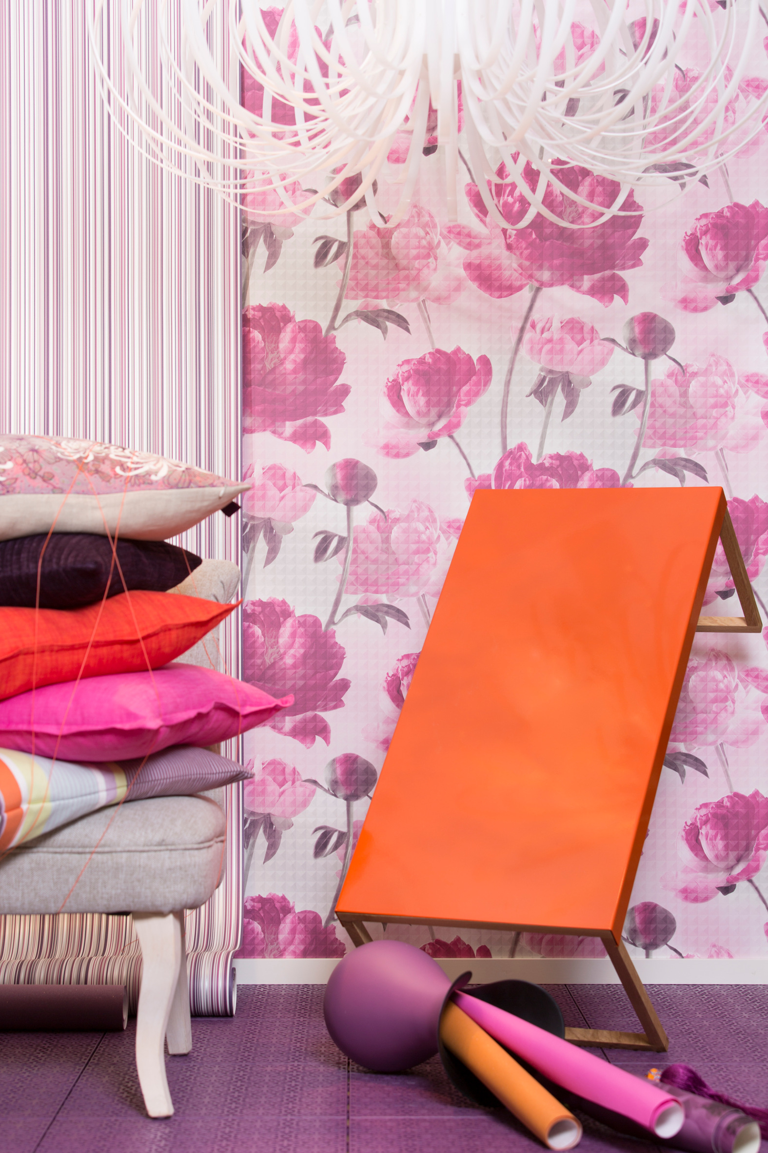 Blomstret tapet, Emporium/Storeys